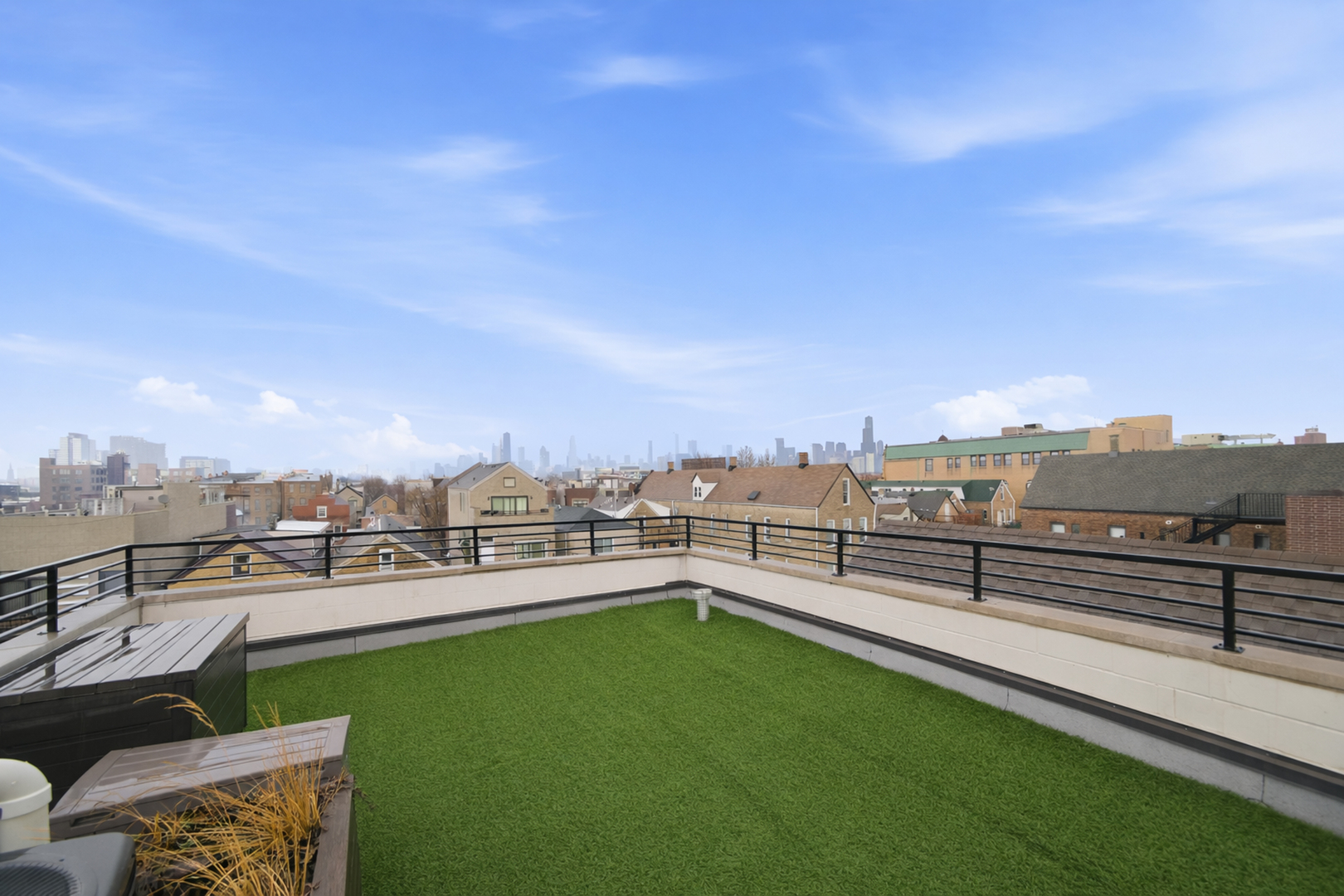 1245 N Greenview Avenue Unit: 3