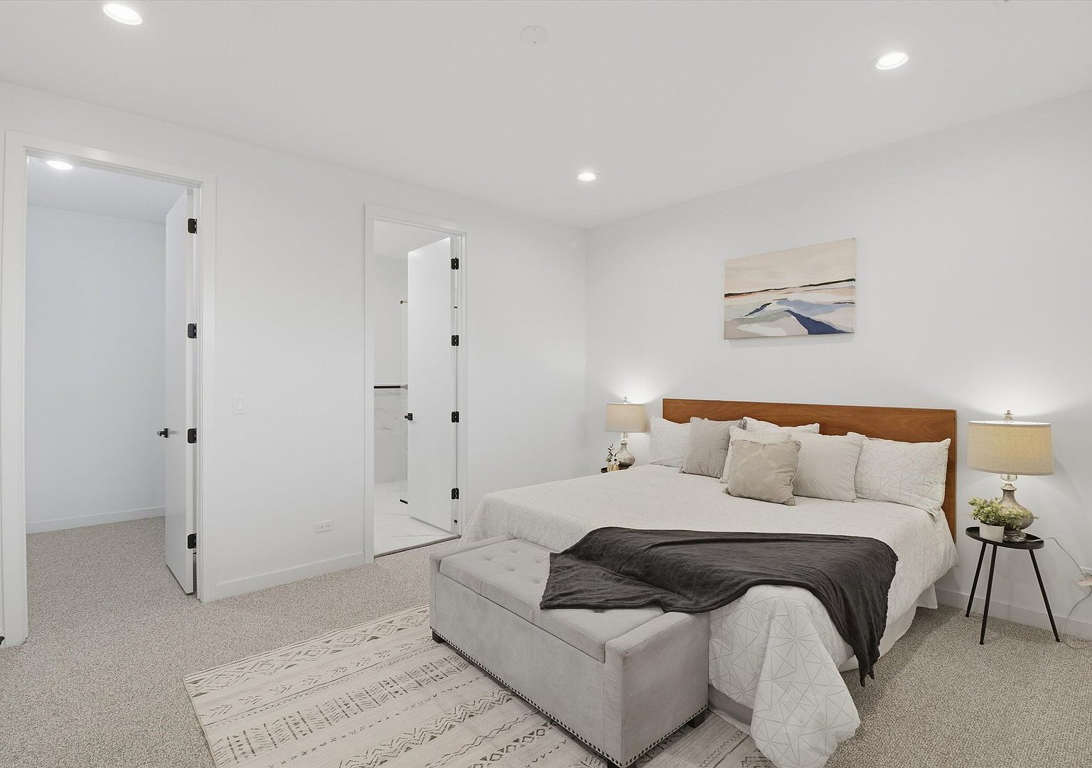 5824 N Lincoln Avenue Unit: GN