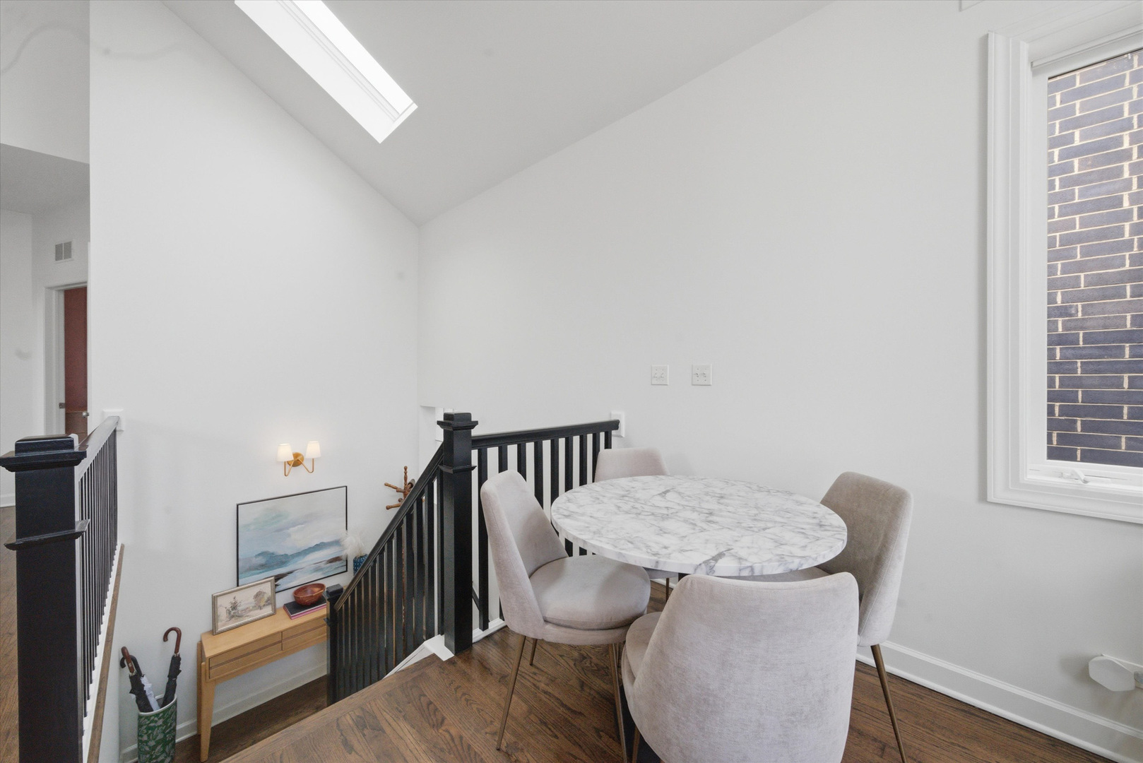 3042 N Racine Avenue Unit: 3