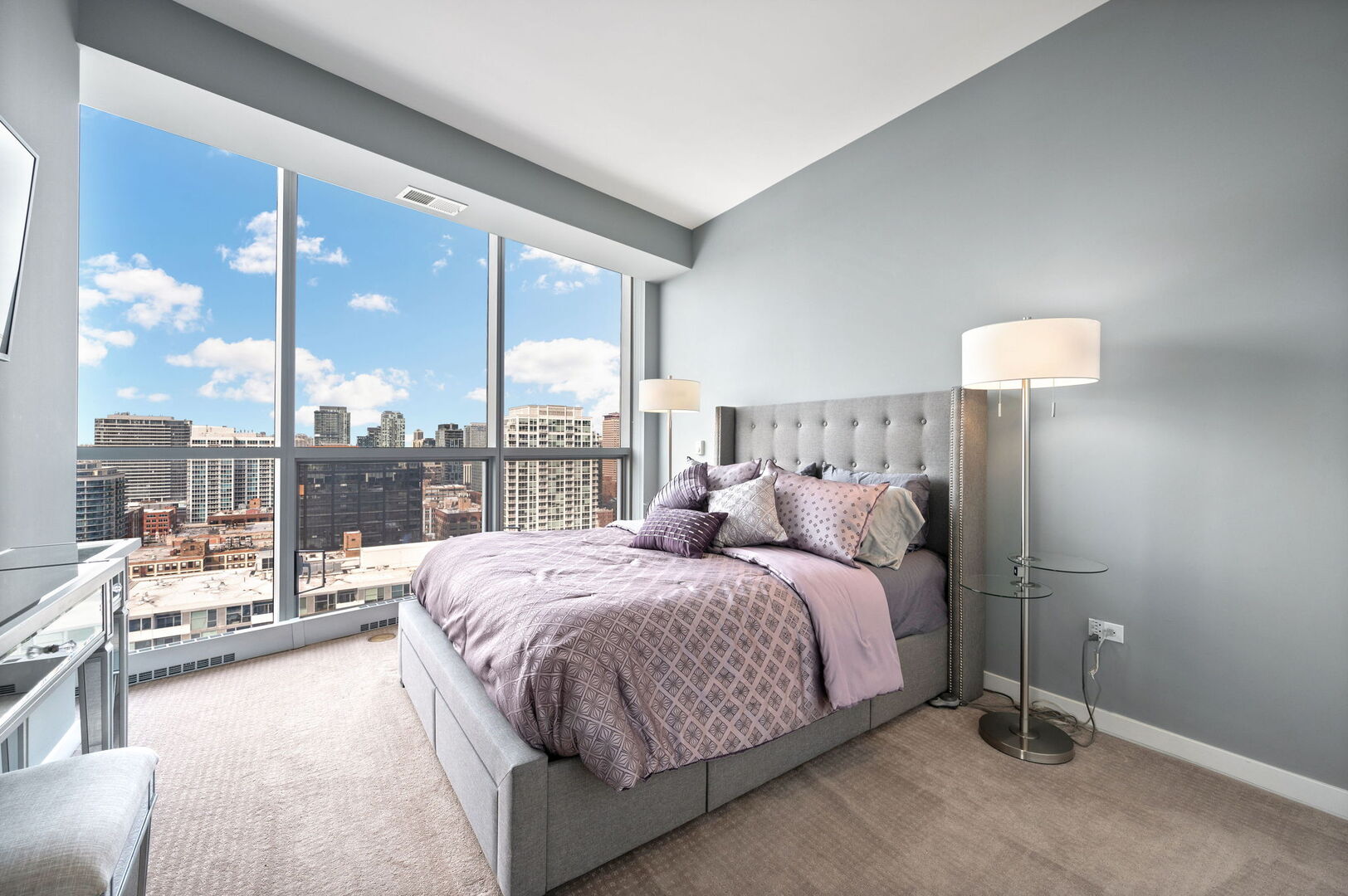 303 W OHIO Street Unit: 2307