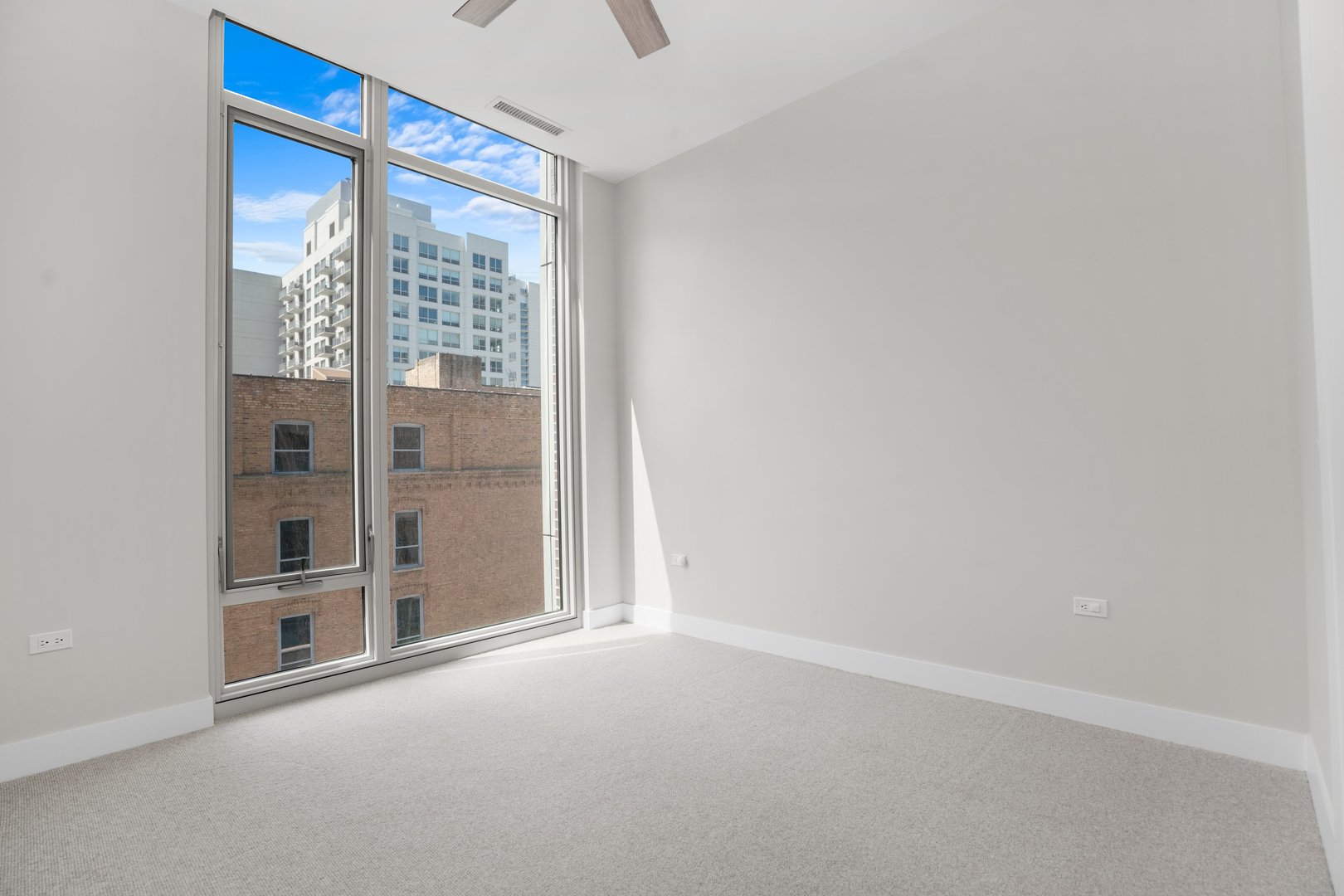 360 W Erie Street Unit: 5A
