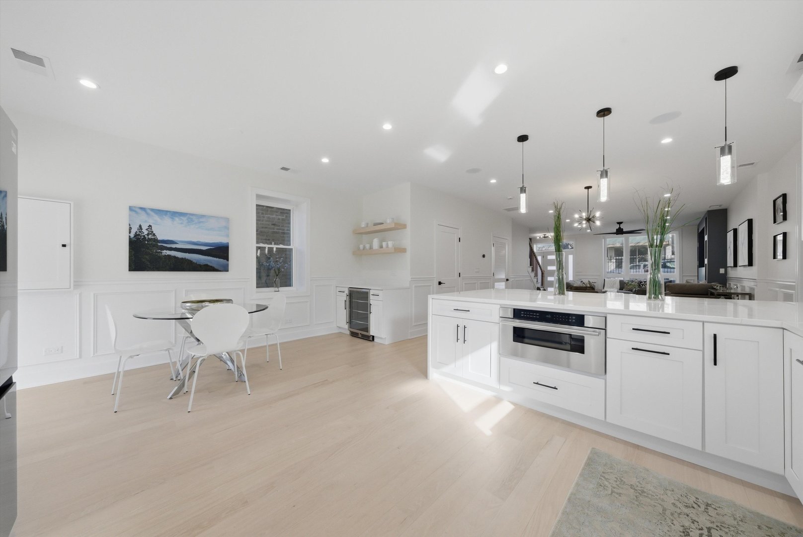 2625 W Armitage Avenue