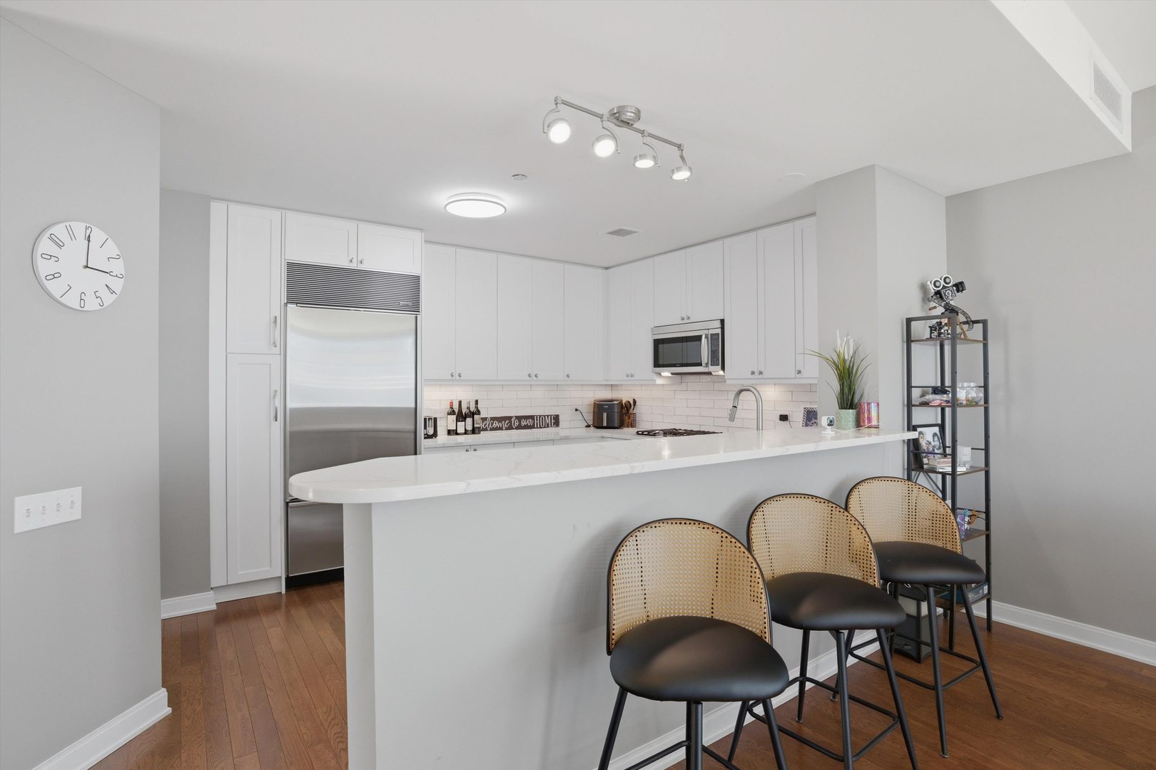 60 E Monroe Street Unit: 4504