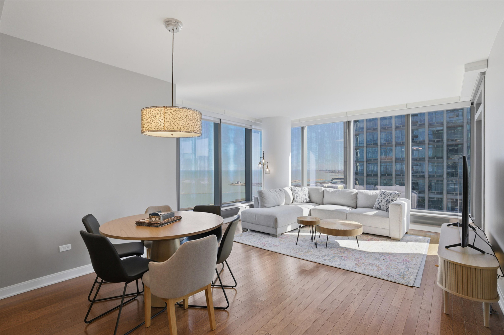 60 E Monroe Street Unit: 4504