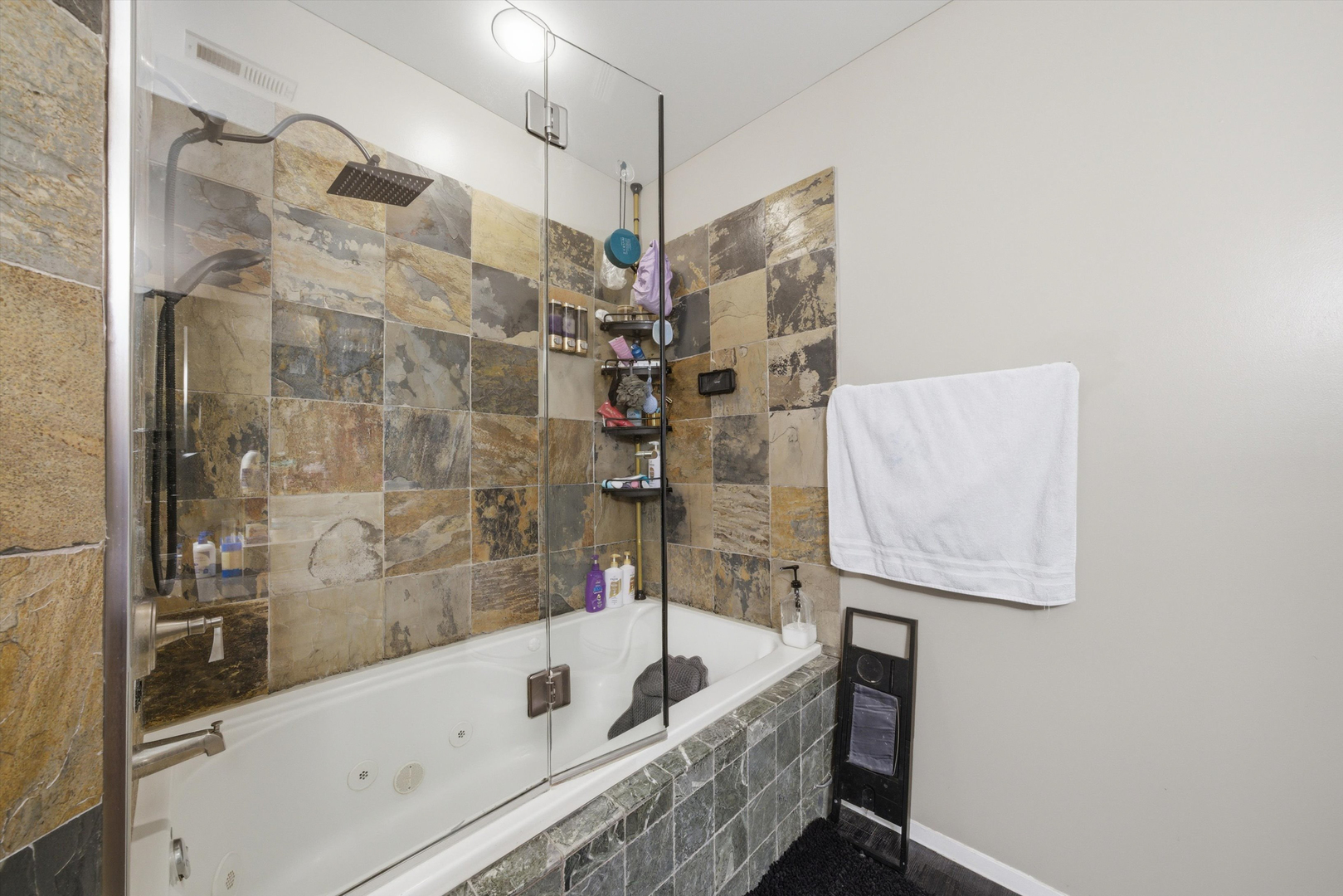 360 W Illinois Street Unit: 306