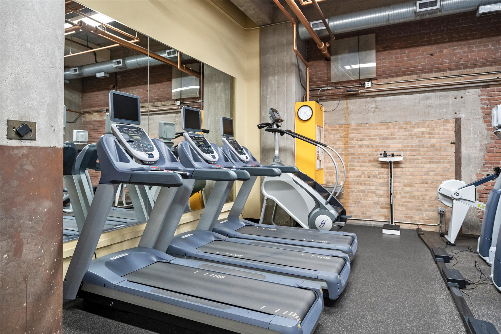 360 W Illinois Street Unit: 306