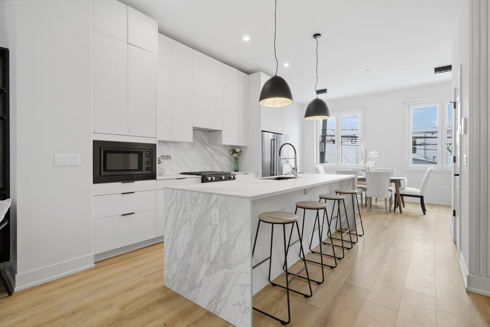 4210 W Belmont Avenue Unit: 3