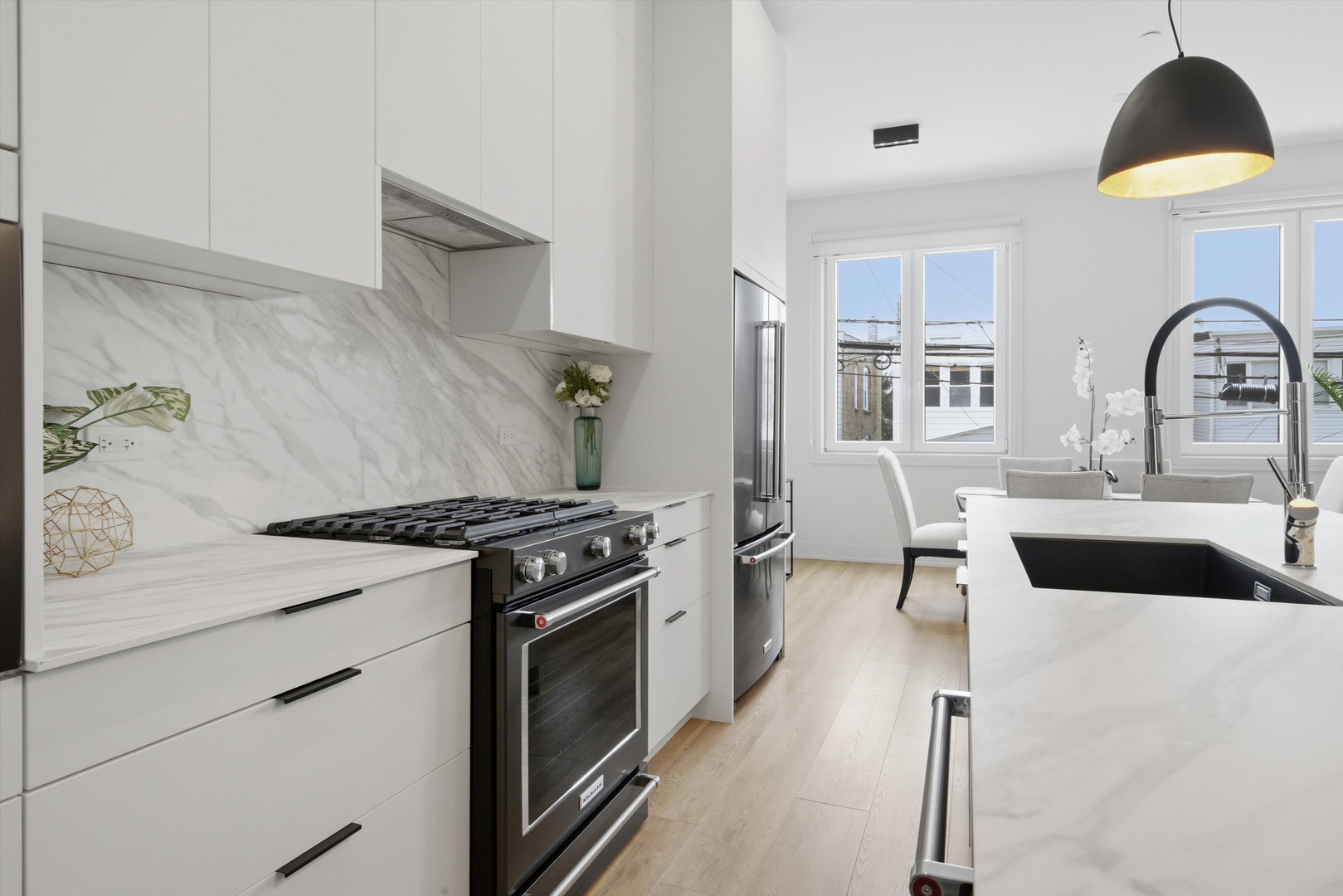 4210 W Belmont Avenue Unit: 3