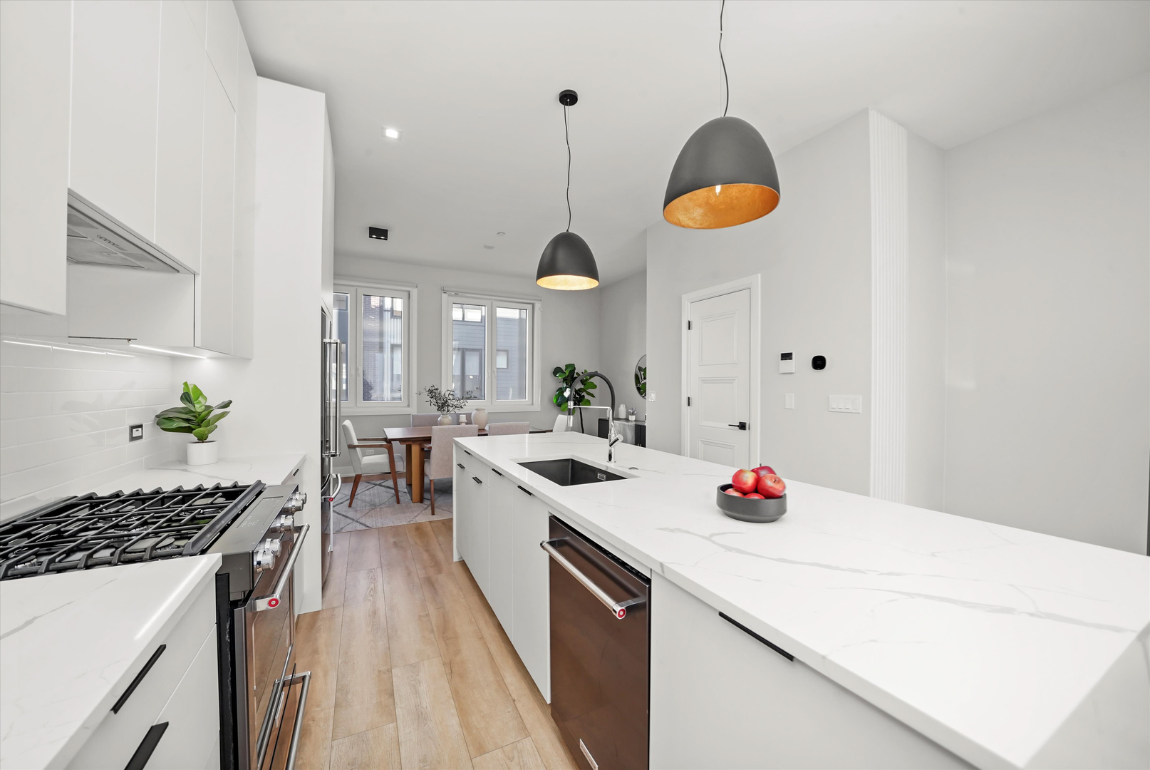 4202 W Belmont Avenue