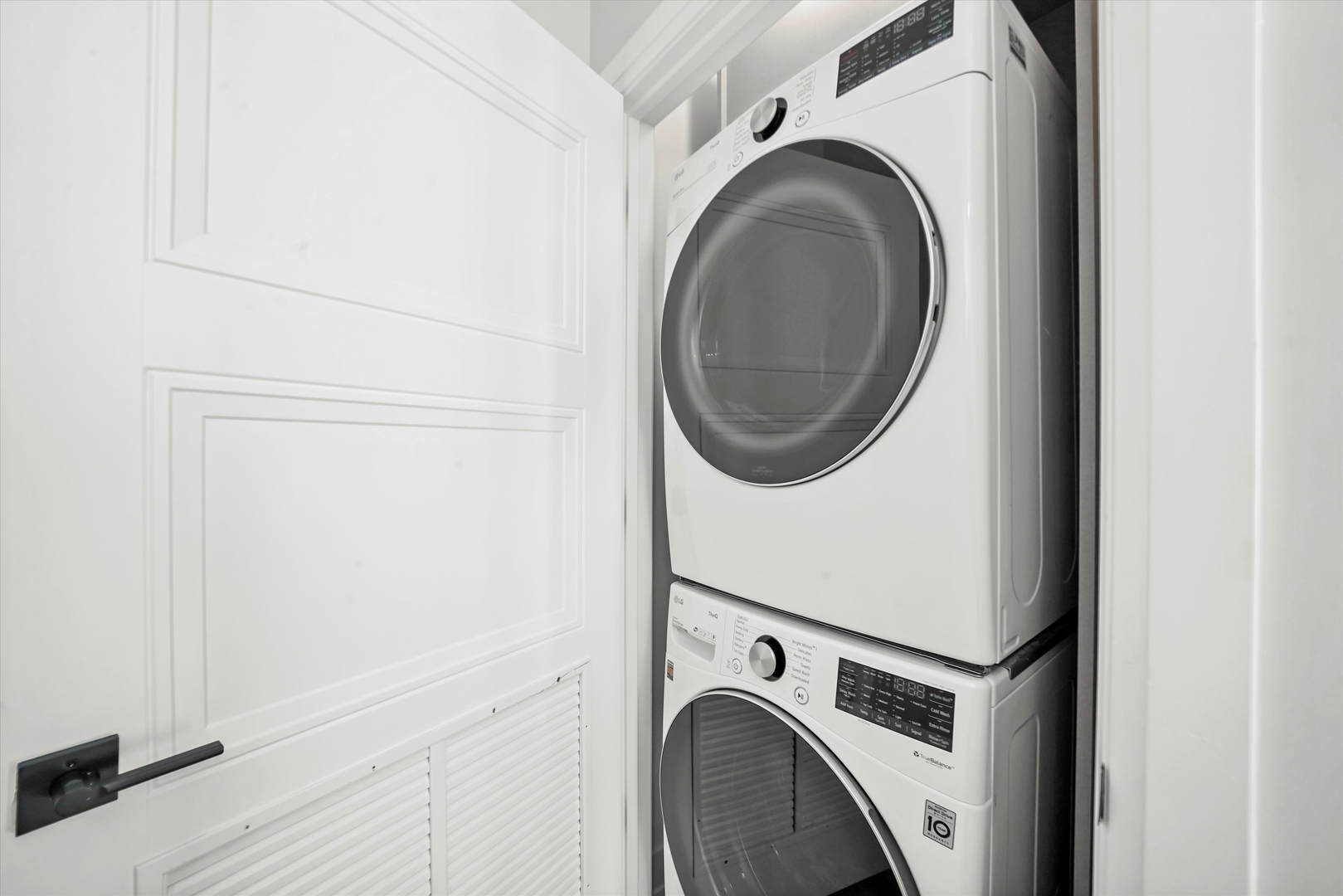 4202 W Belmont Avenue