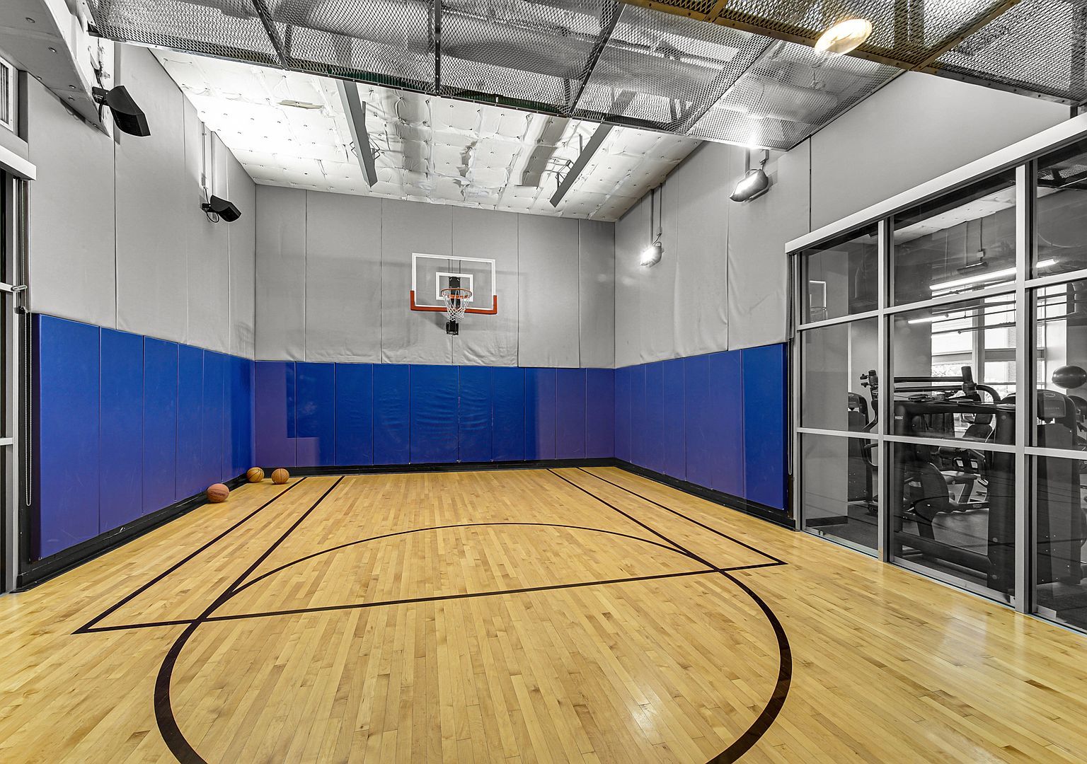 545 N Dearborn Street Unit: 1705