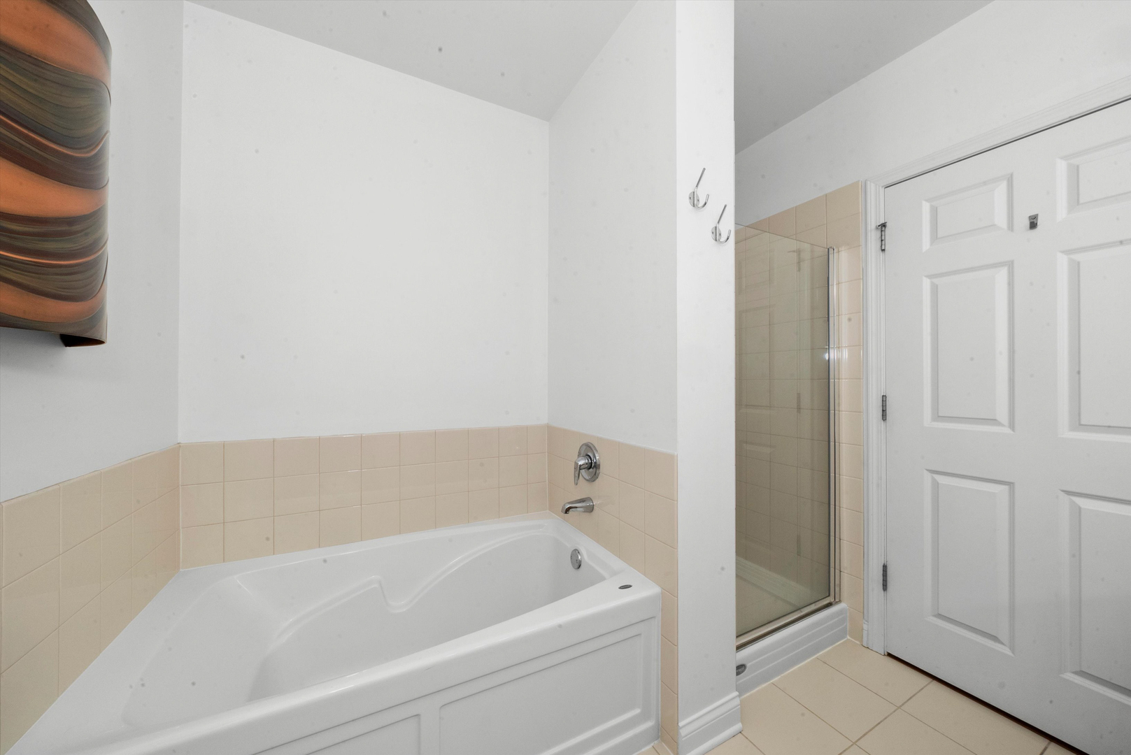 8 W MONROE Street Unit: 1704