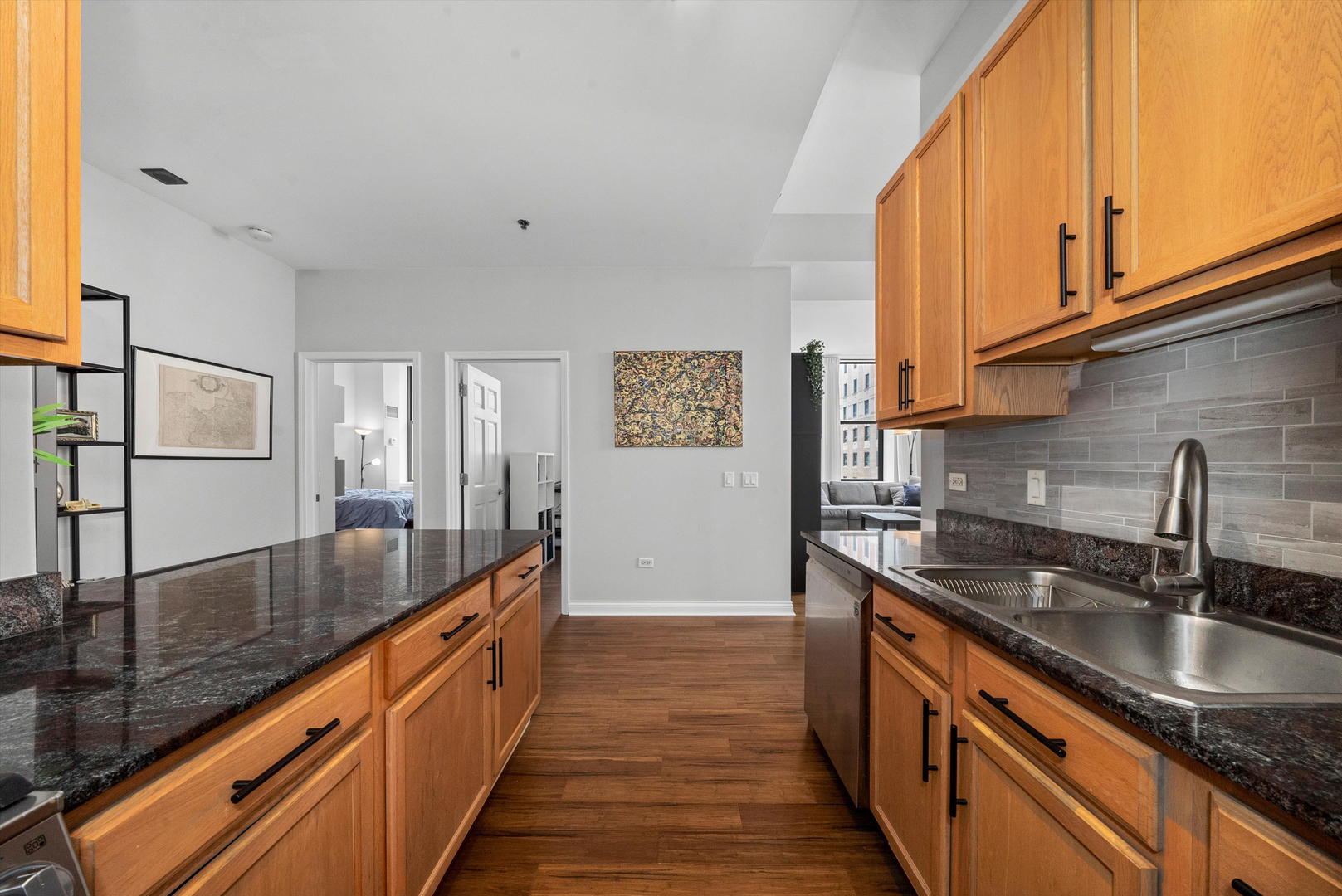 8 W MONROE Street Unit: 1704