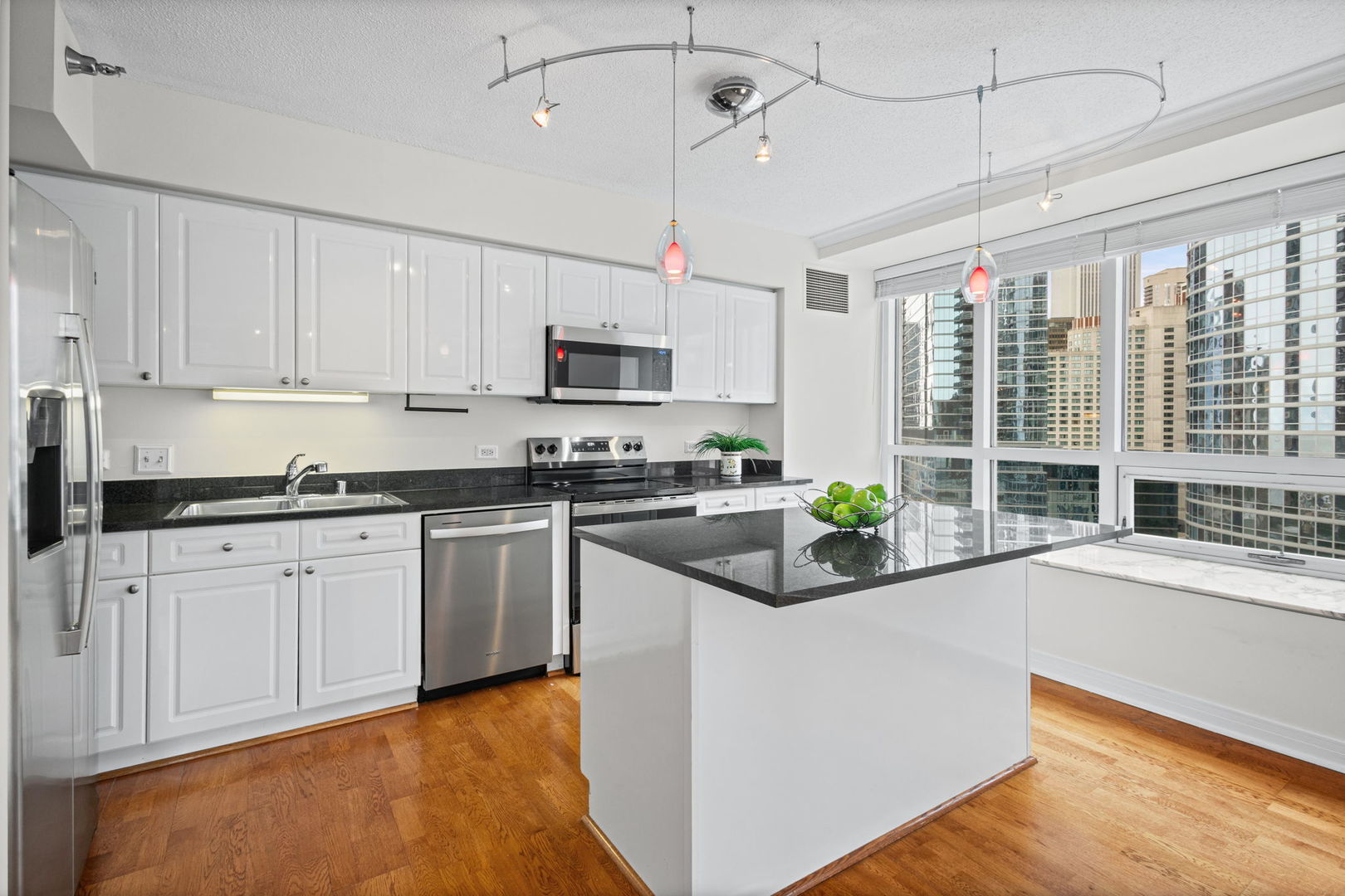 512 N McClurg Court Unit: 1410