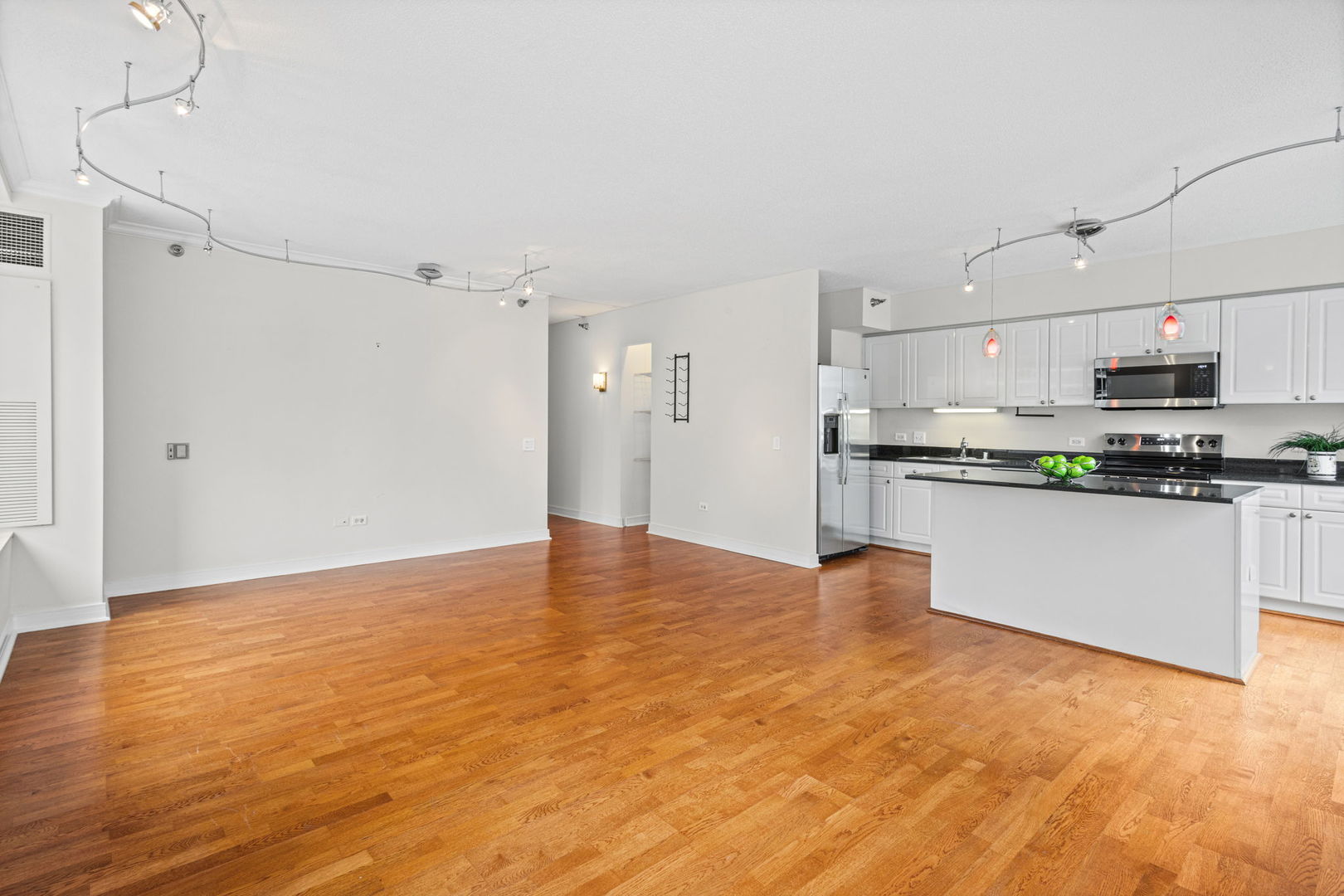 512 N McClurg Court Unit: 1410