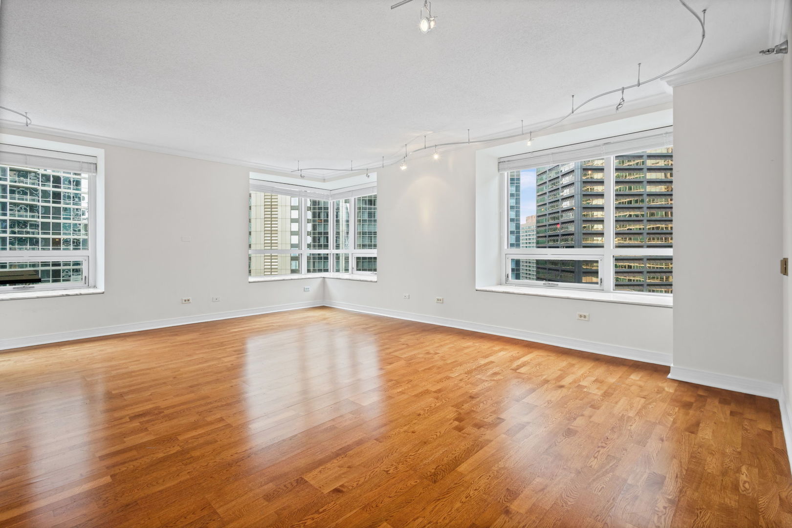 512 N McClurg Court Unit: 1410