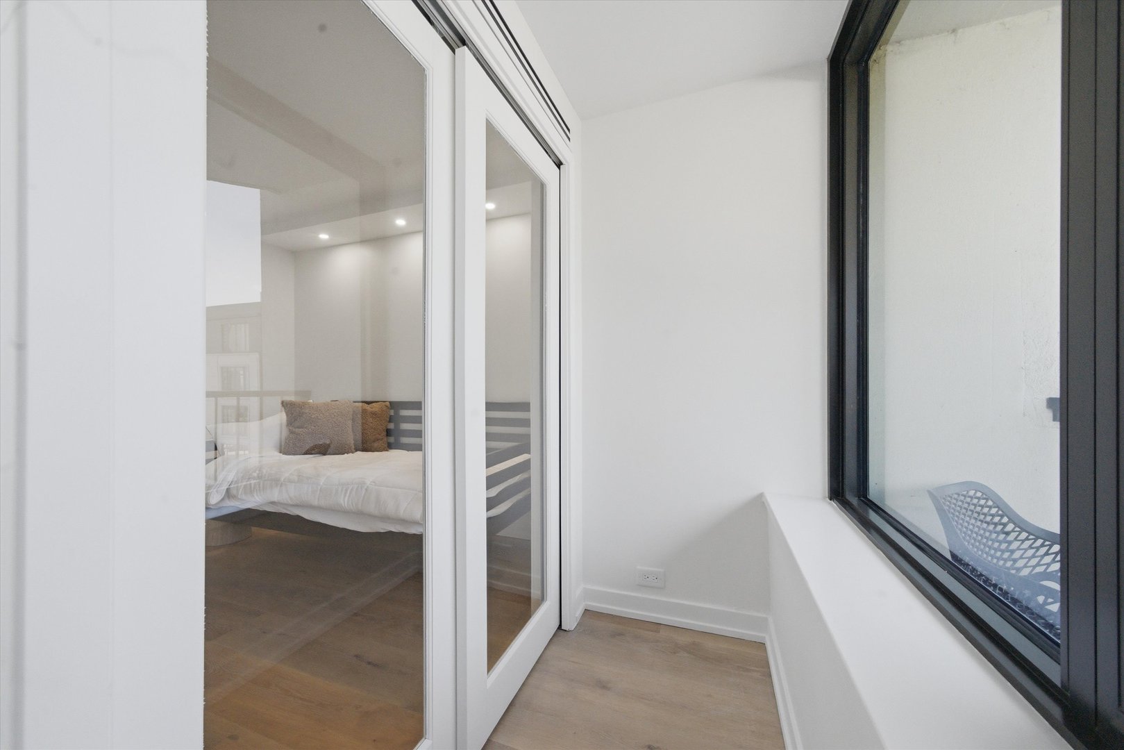 1560 N Sandburg Terrace Unit: 1210J