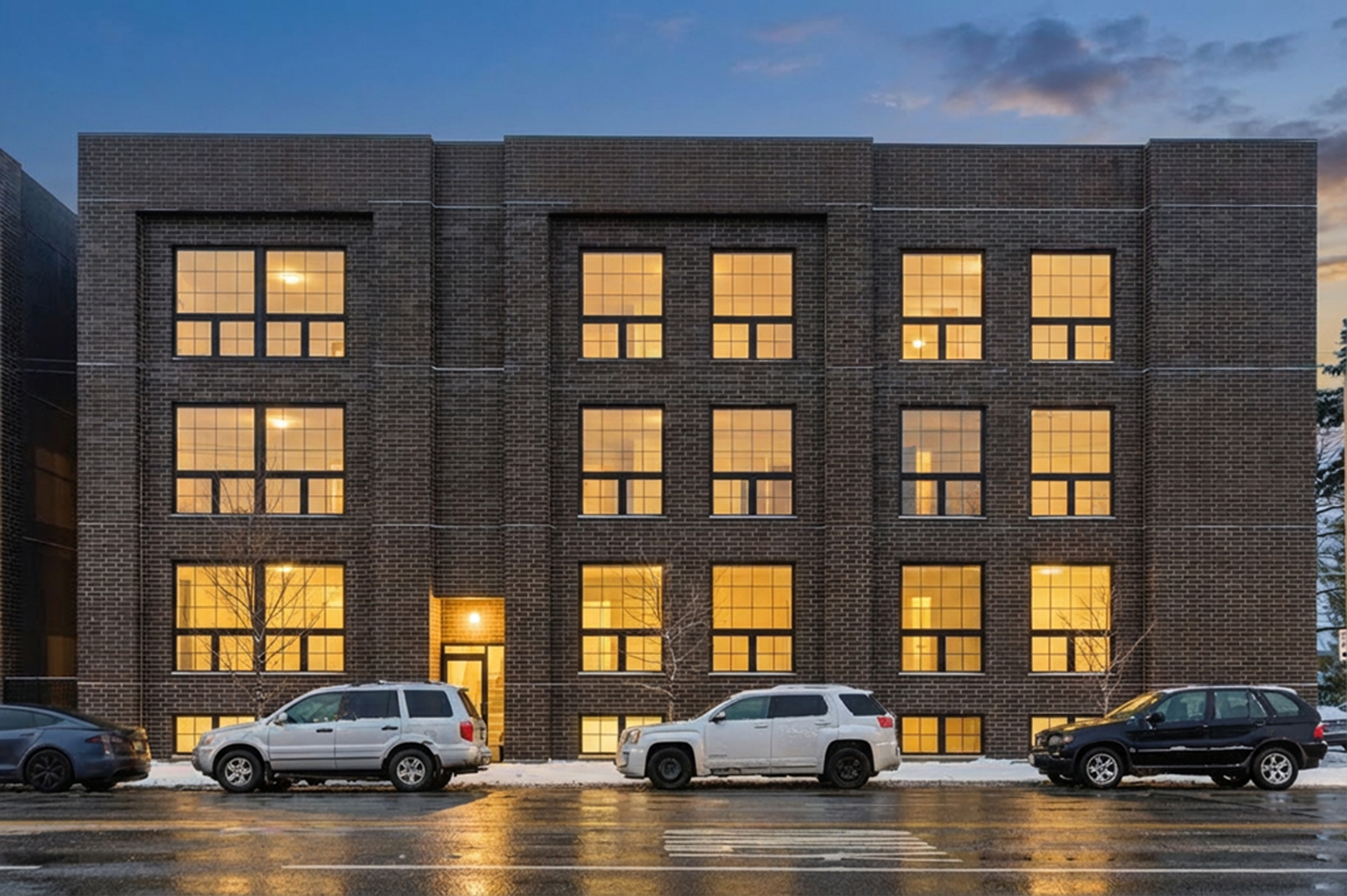 5830 N Lincoln Avenue Unit: 2E