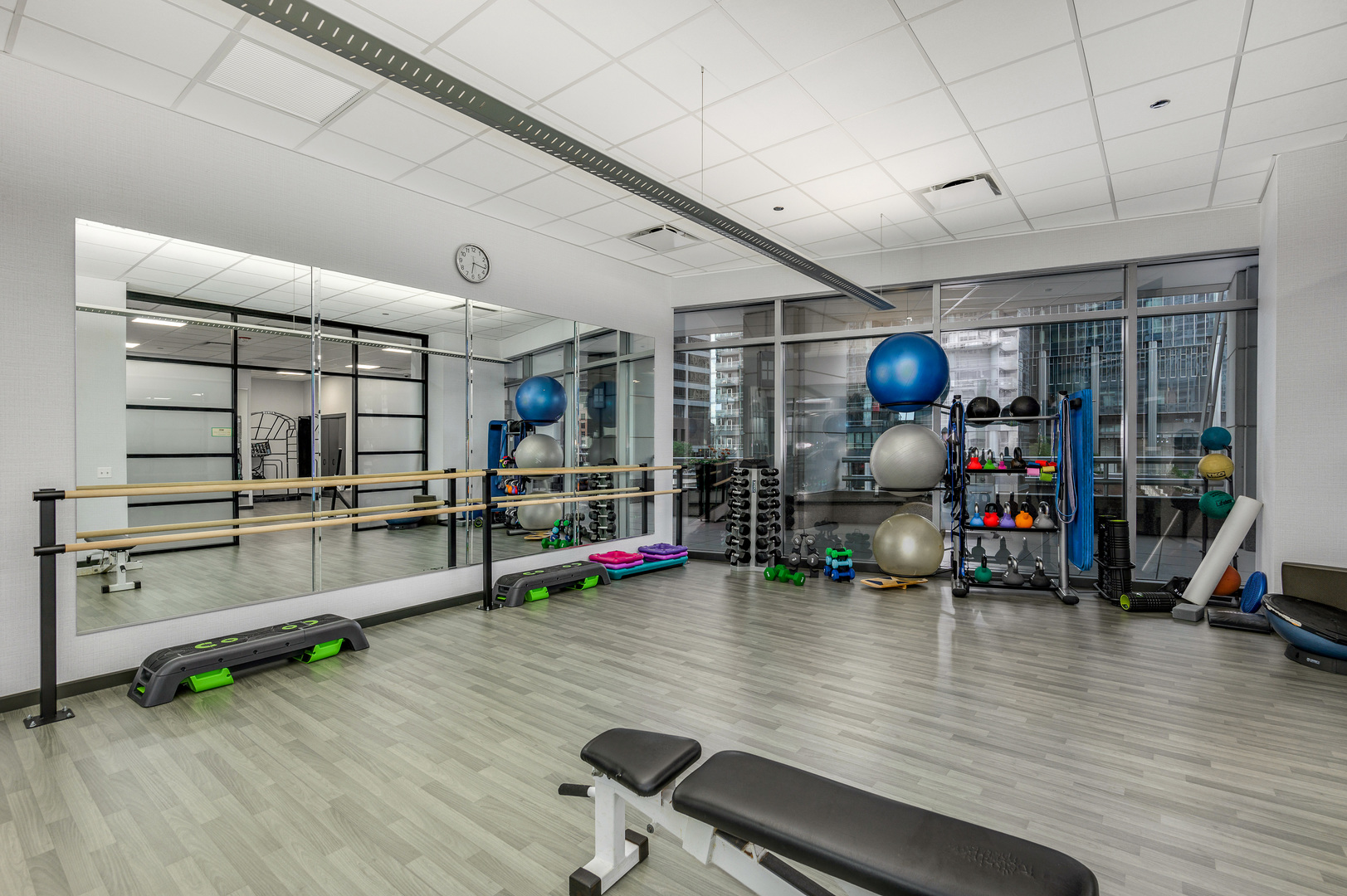 333 N CANAL Street Unit: 1306