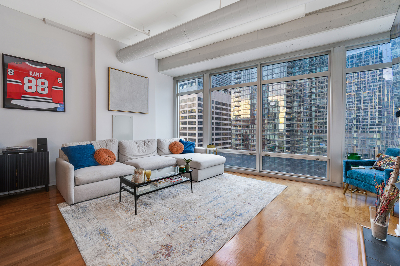 333 N CANAL Street Unit: 1306