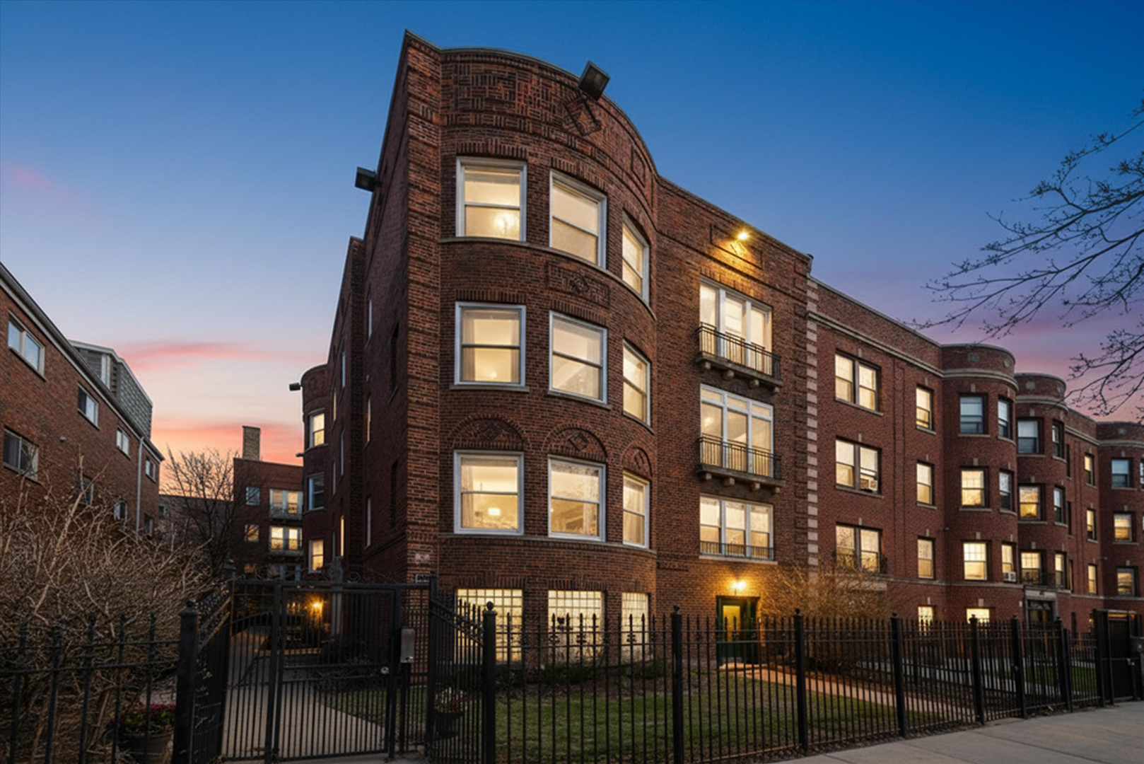 5953 N WINTHROP Avenue Unit: 1E