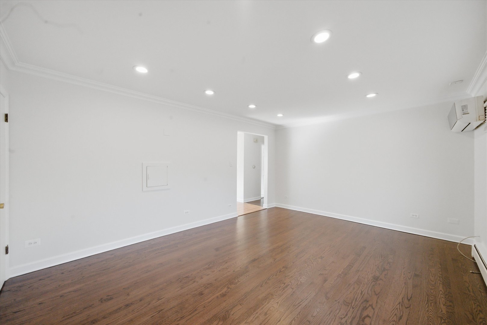 1331 W Chase Avenue Unit: 3A