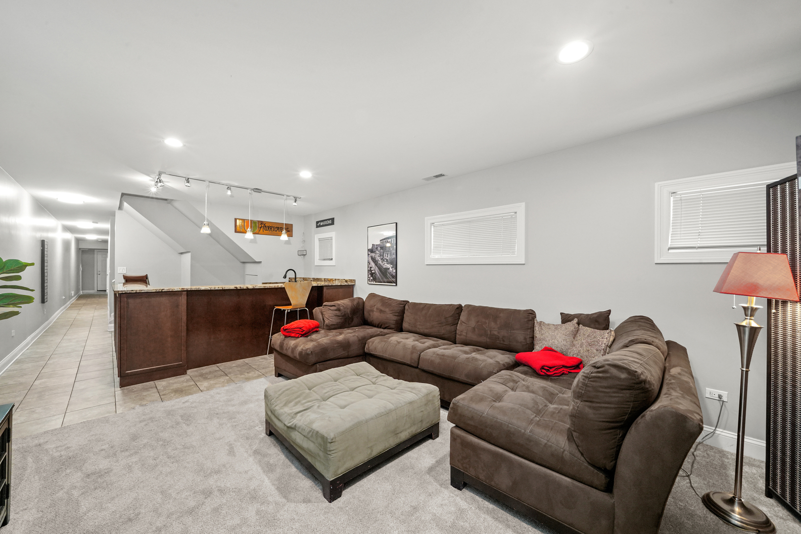 1636 W Warren Boulevard Unit: 1
