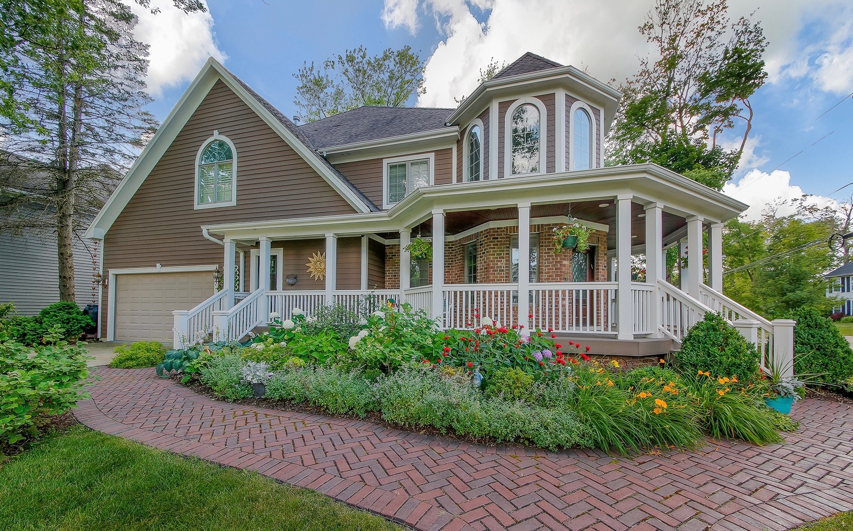 439 Hill Avenue