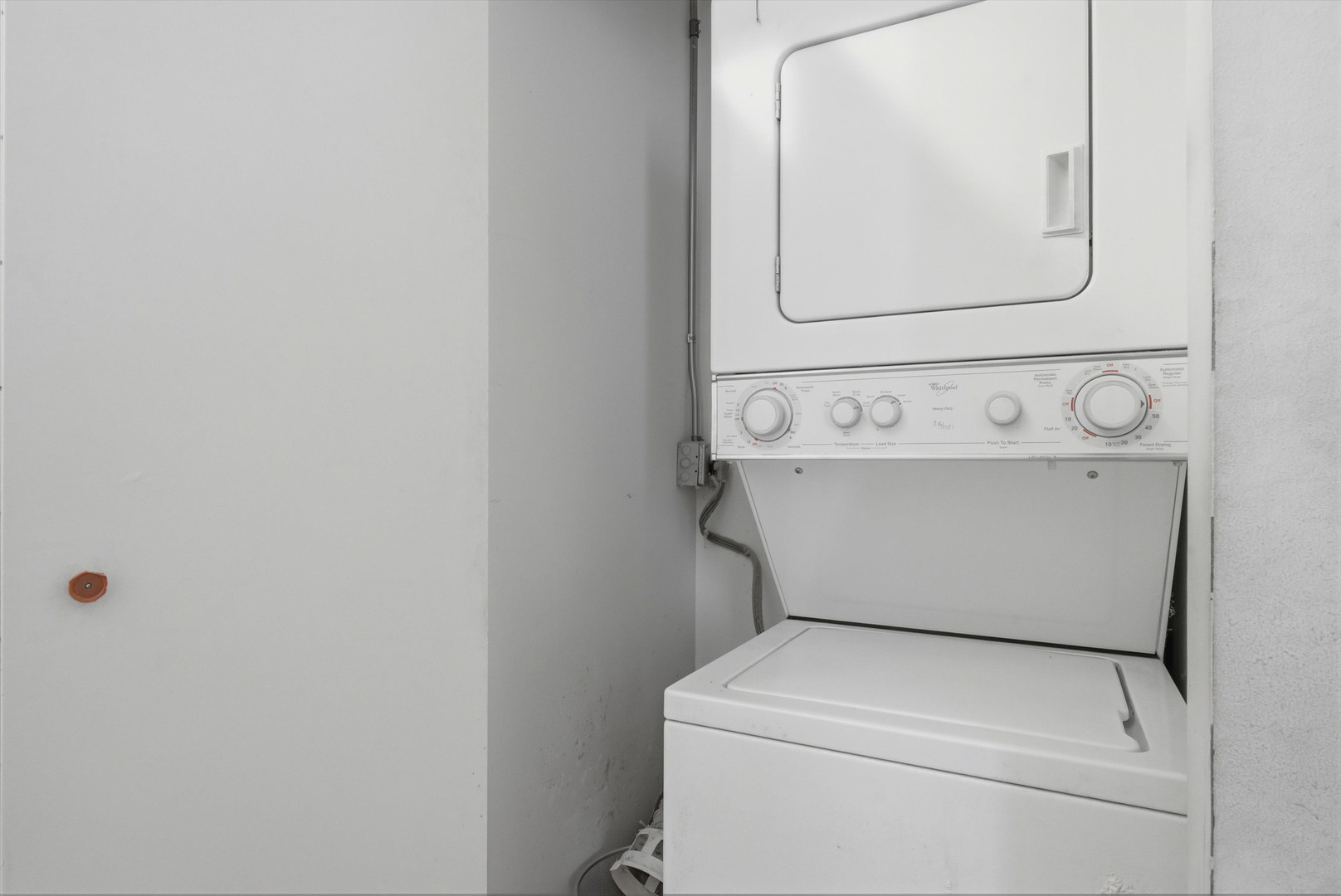 550 W Surf Street Unit: 319