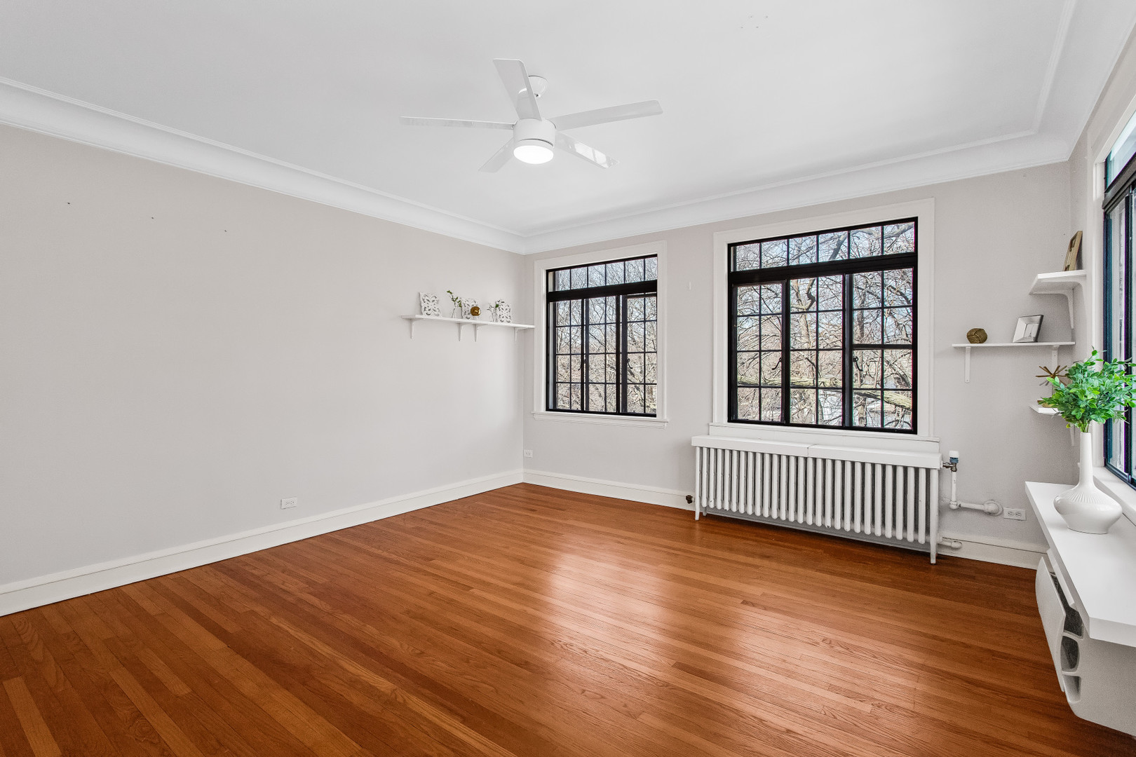 734 Noyes Street Unit: N3