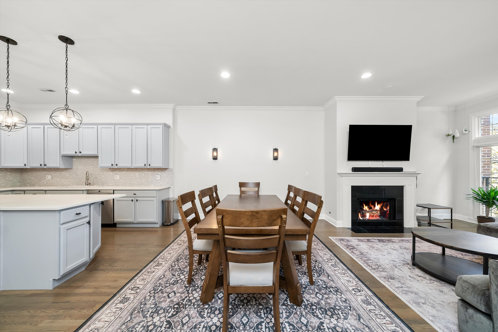 2846 N Southport Avenue Unit: 2N