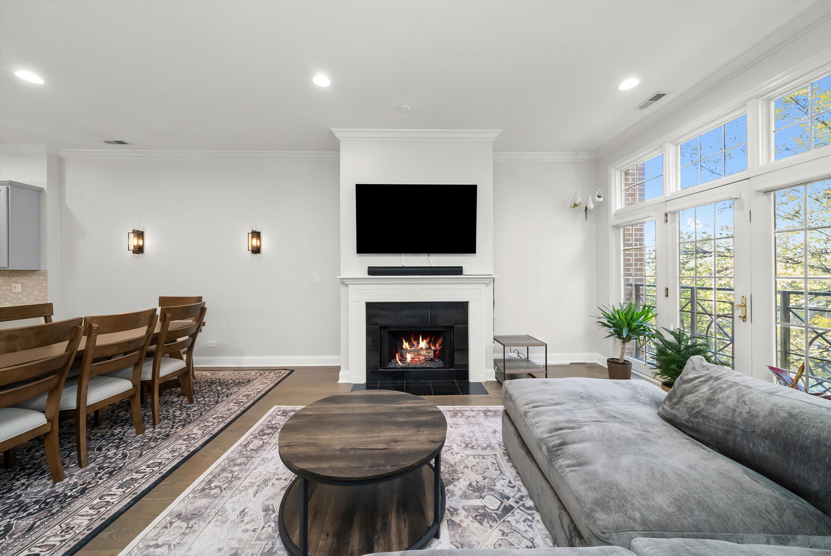 2846 N Southport Avenue Unit: 2N