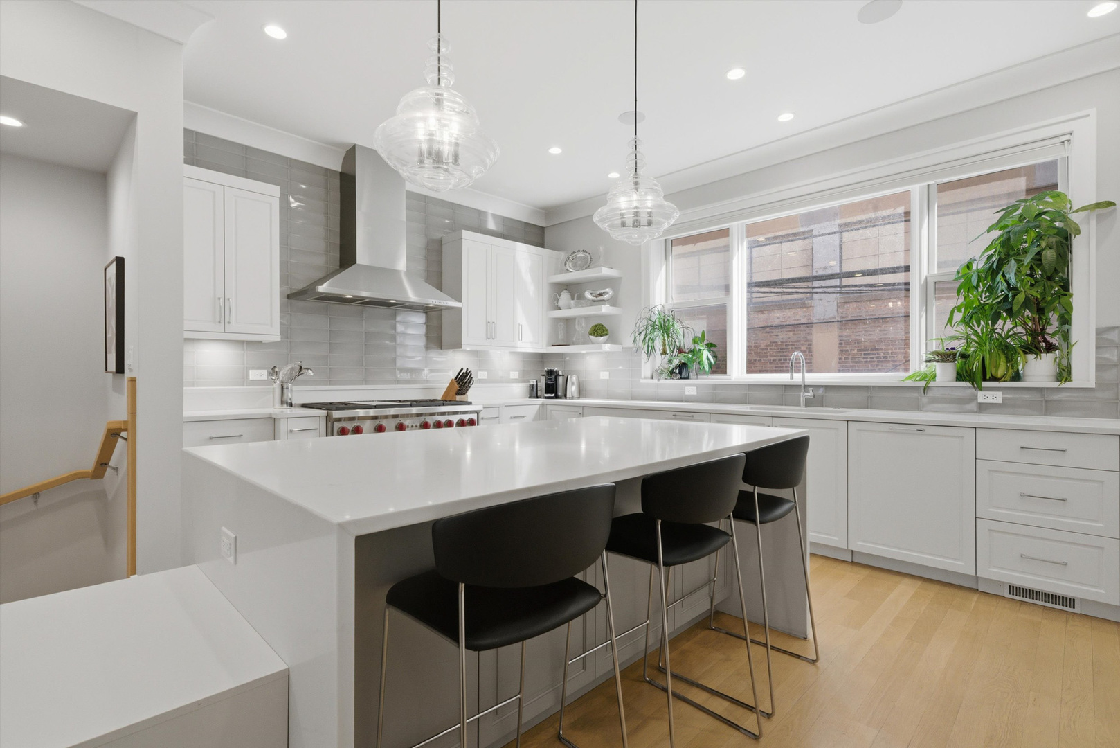 312 E Cullerton Street Unit: C