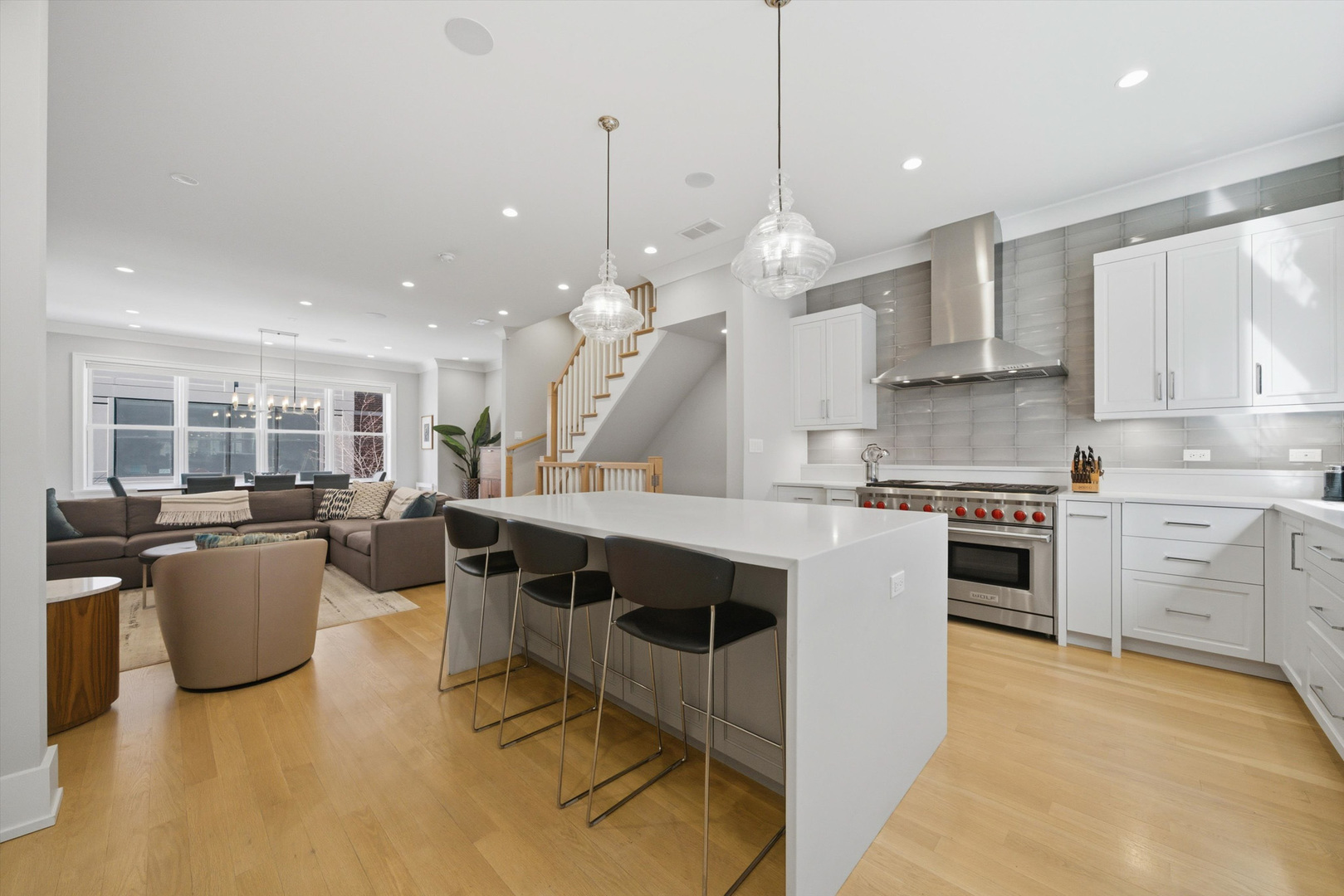 312 E Cullerton Street Unit: C