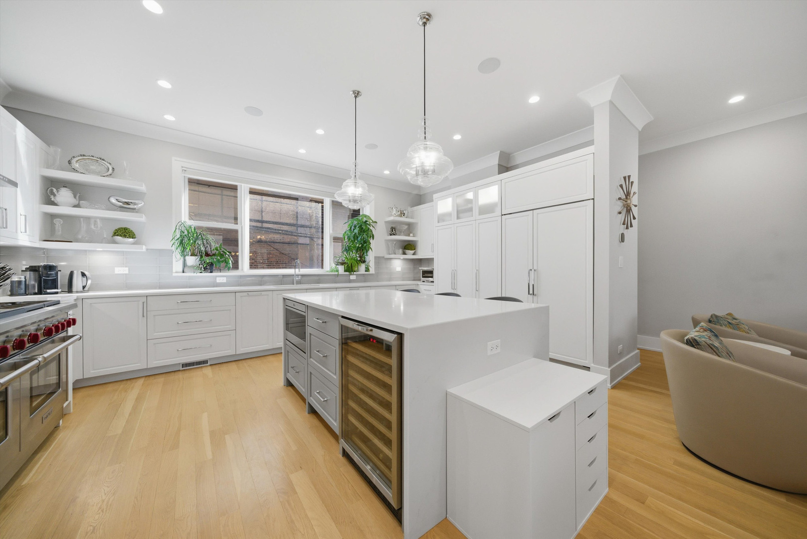 312 E Cullerton Street Unit: C