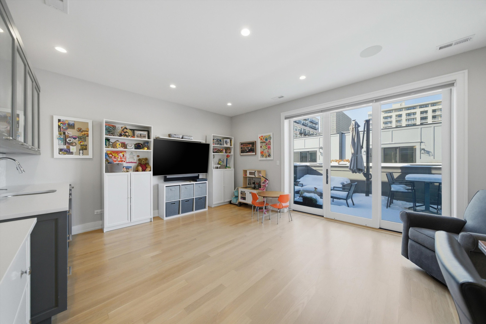 312 E Cullerton Street Unit: C