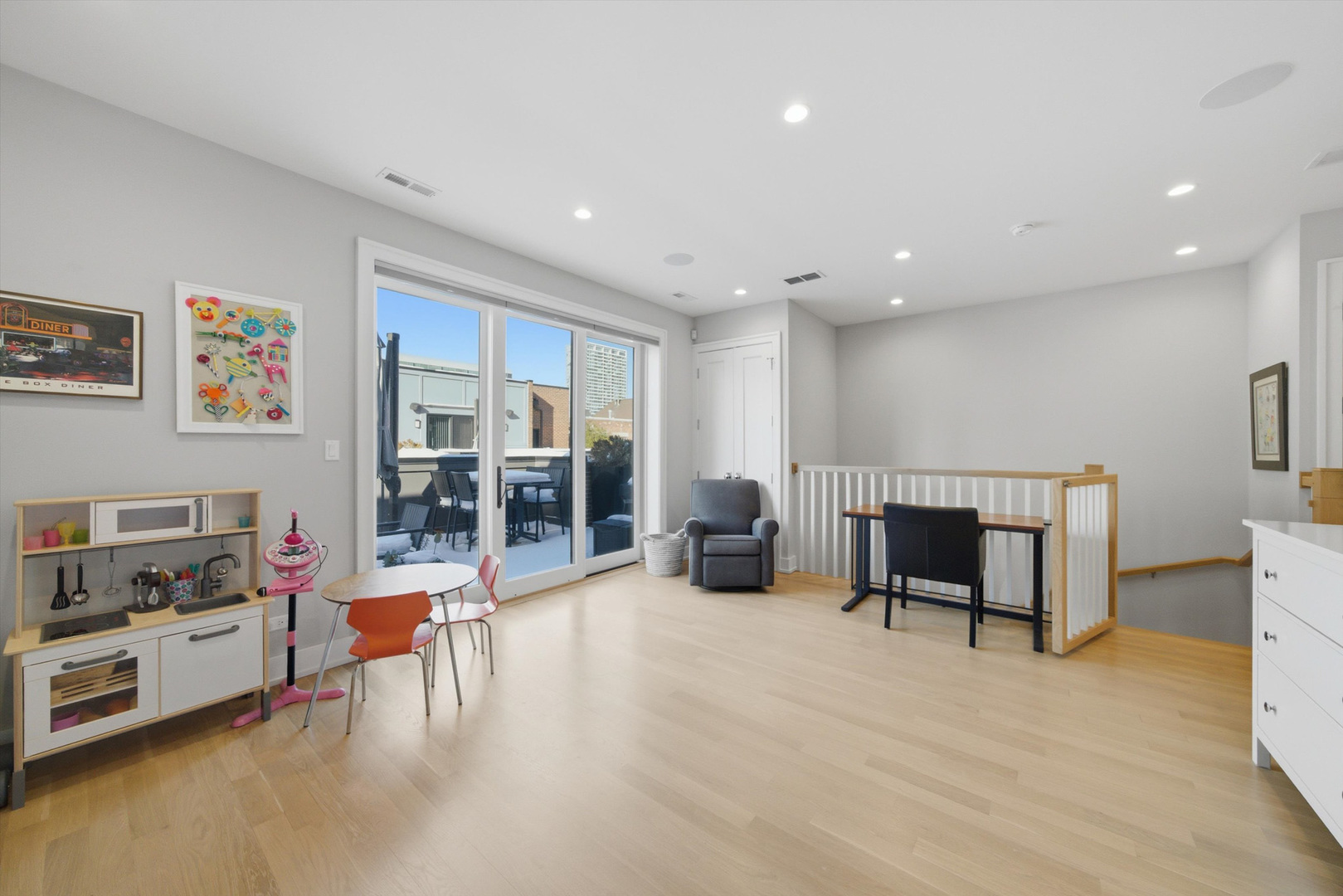 312 E Cullerton Street Unit: C