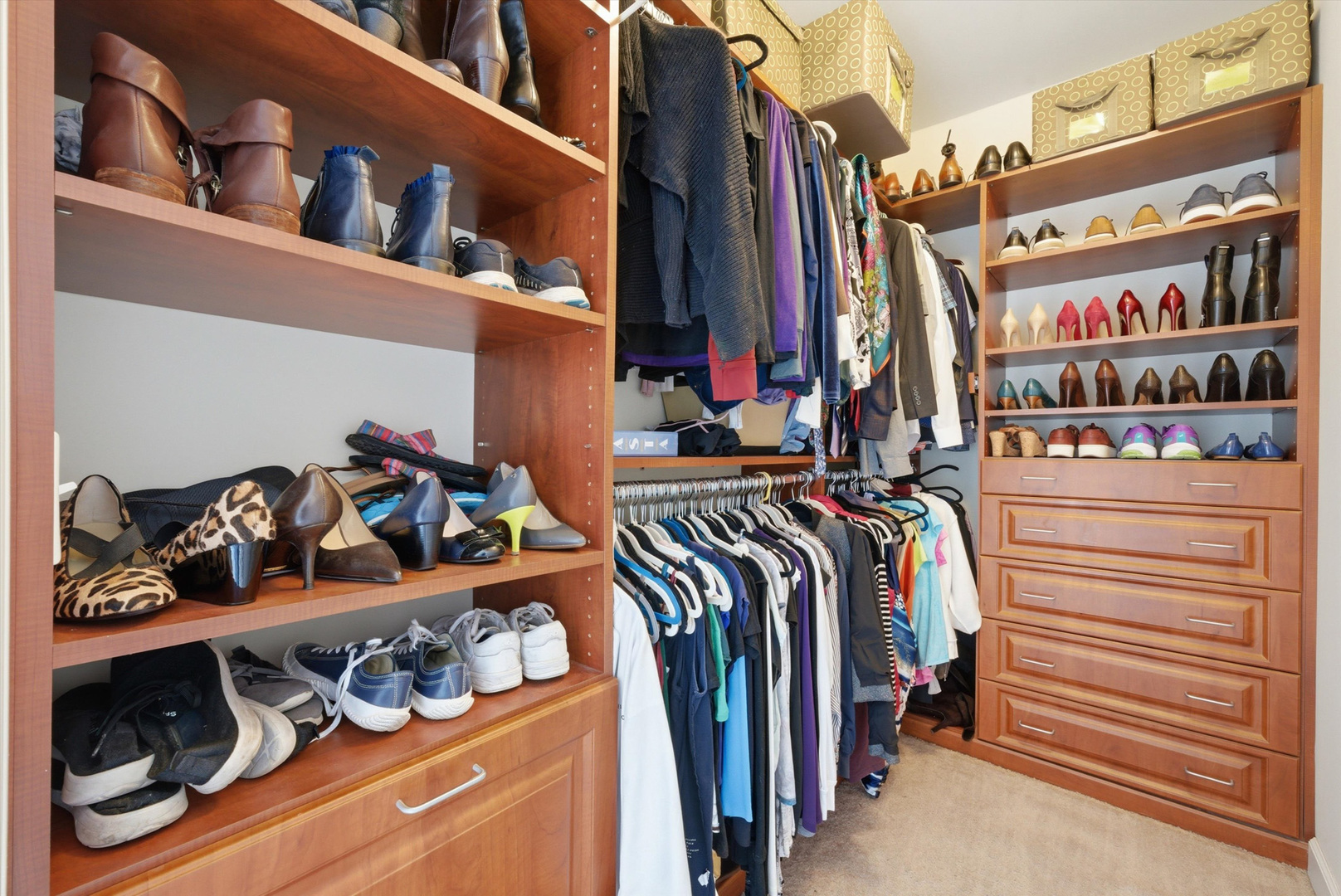 600 N Dearborn Street Unit: 1512