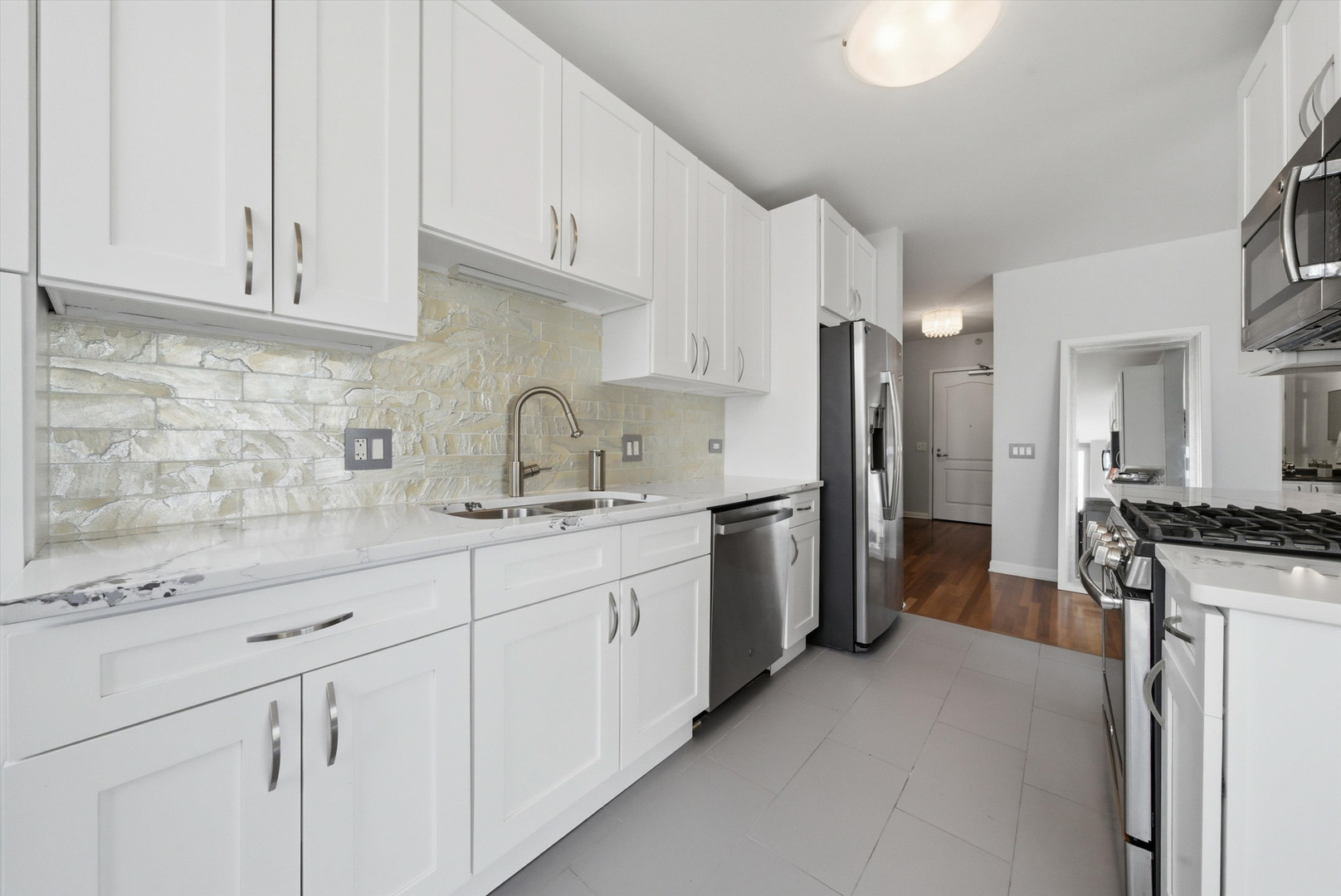 600 N Dearborn Street Unit: 1512