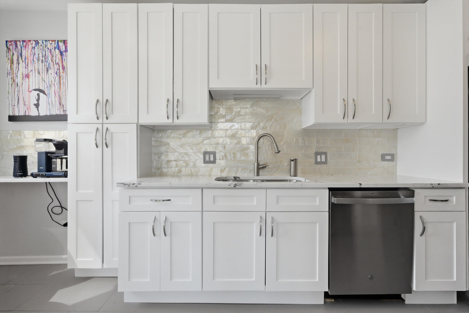 600 N Dearborn Street Unit: 1512