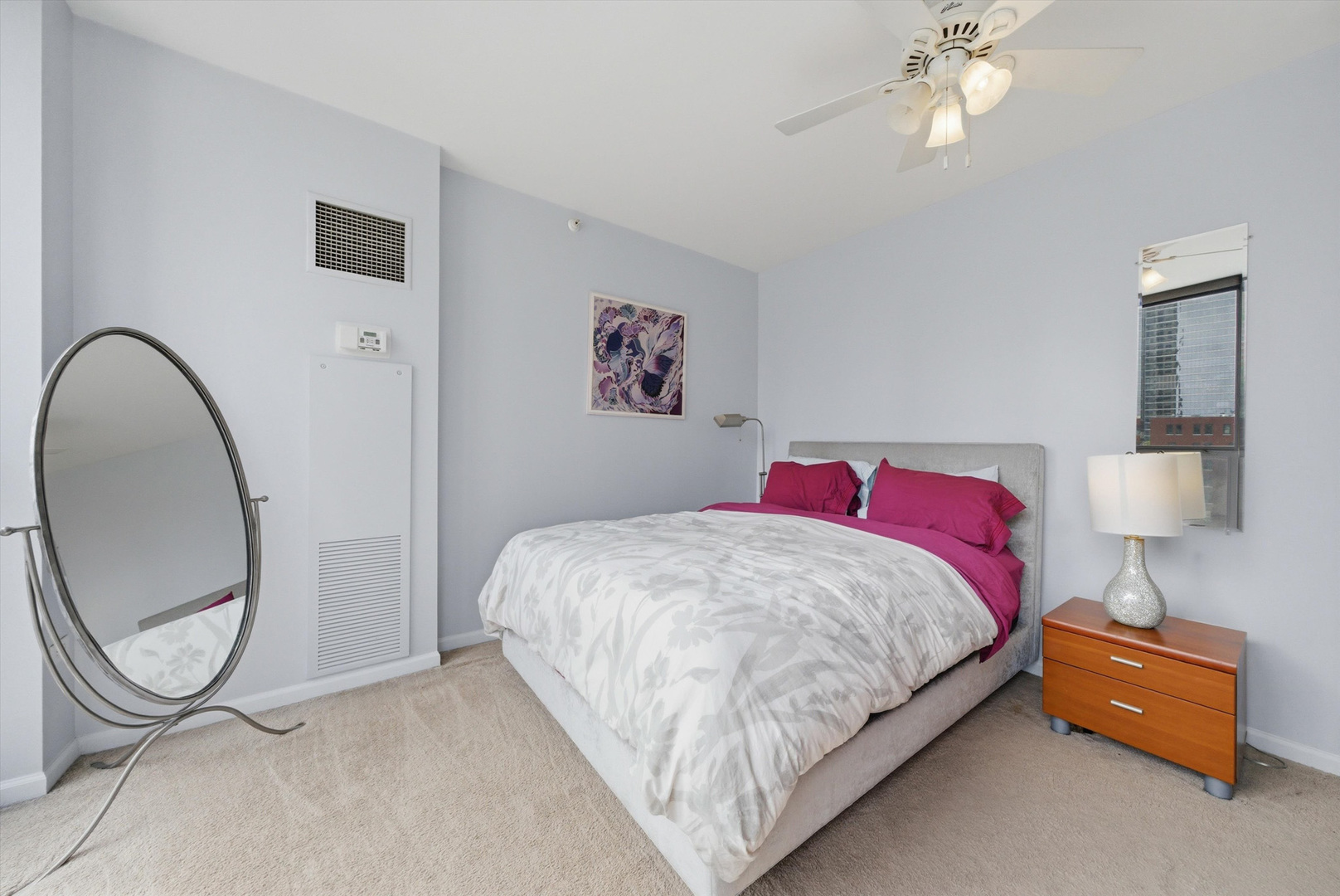 600 N Dearborn Street Unit: 1512