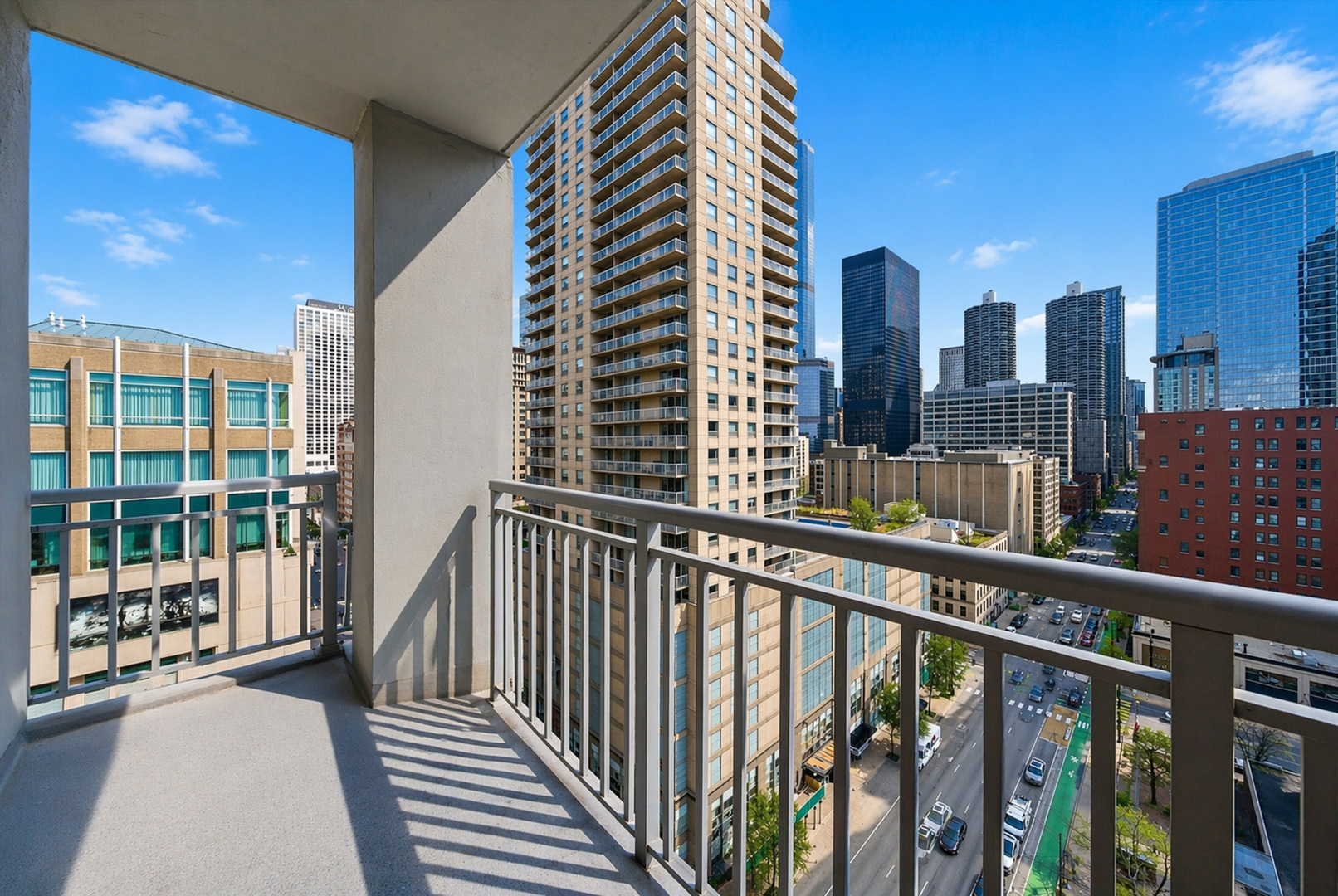 600 N Dearborn Street Unit: 1512