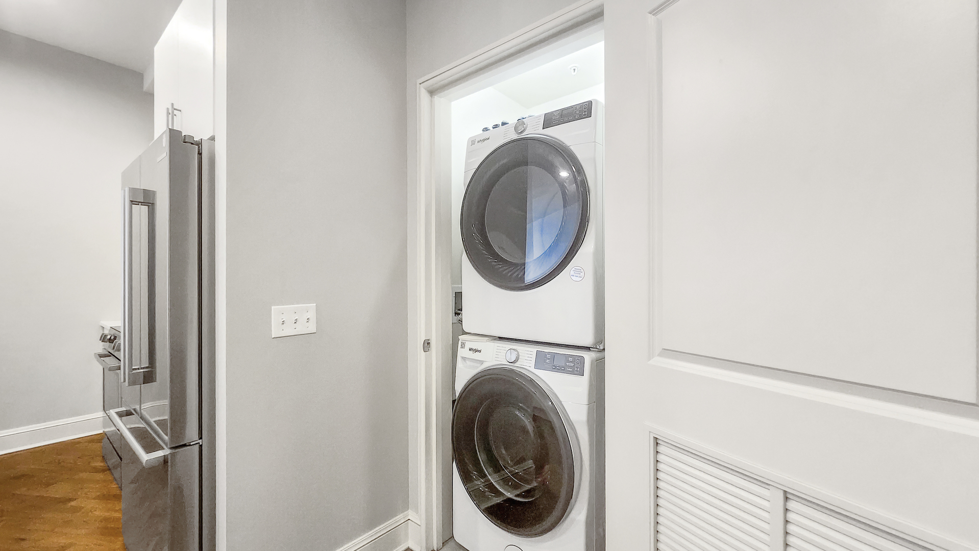 850 N Lake Shore Drive Unit: 504
