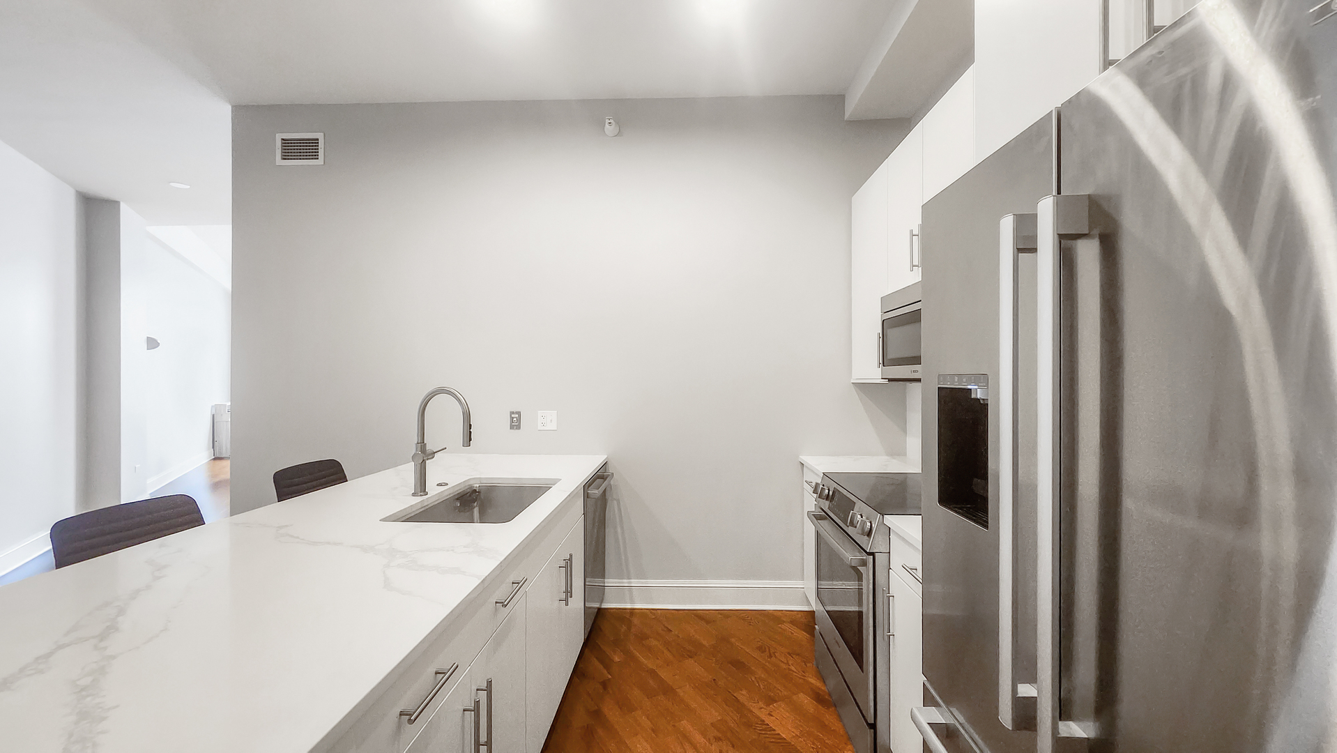 850 N Lake Shore Drive Unit: 504