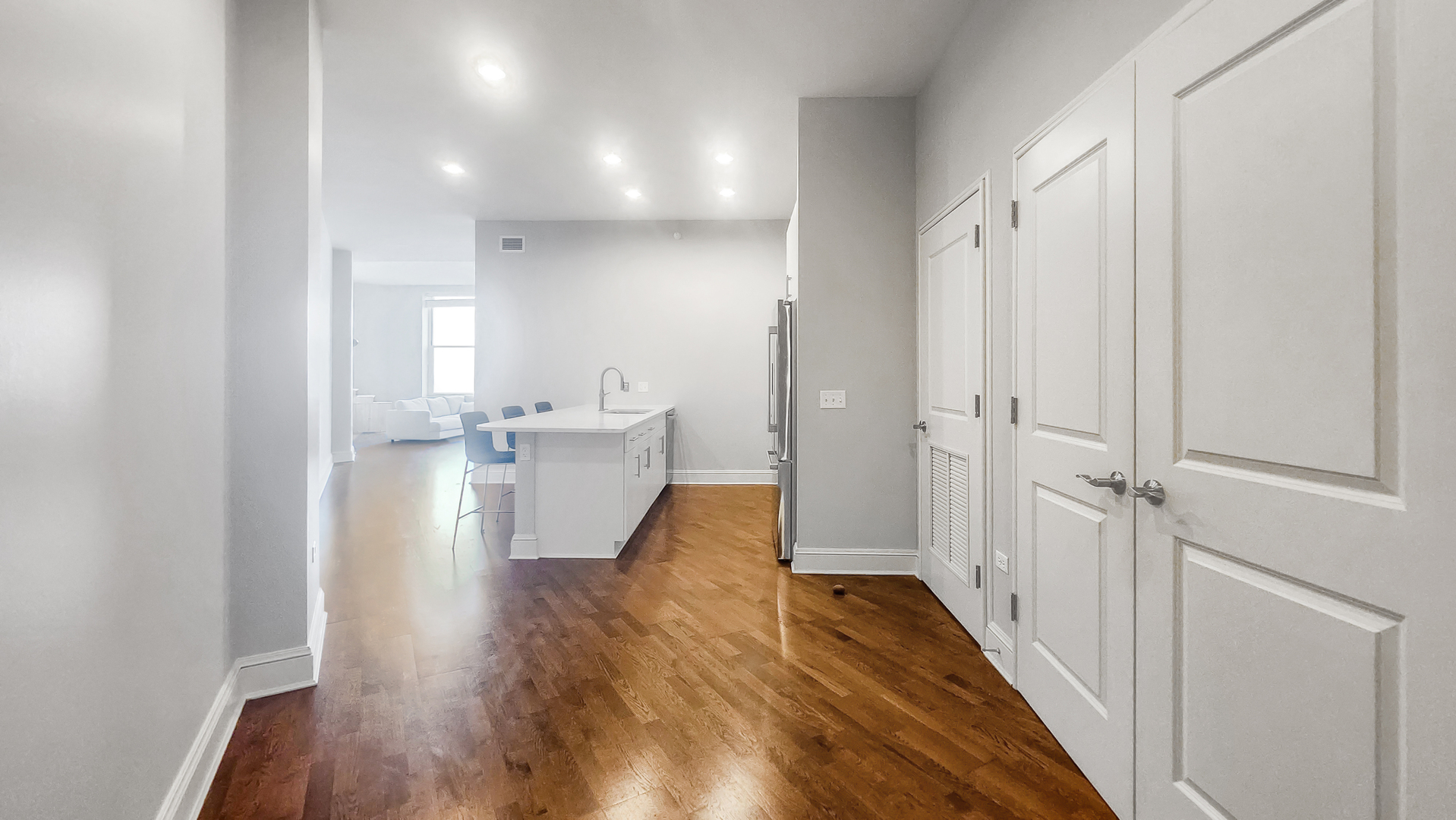 850 N Lake Shore Drive Unit: 504