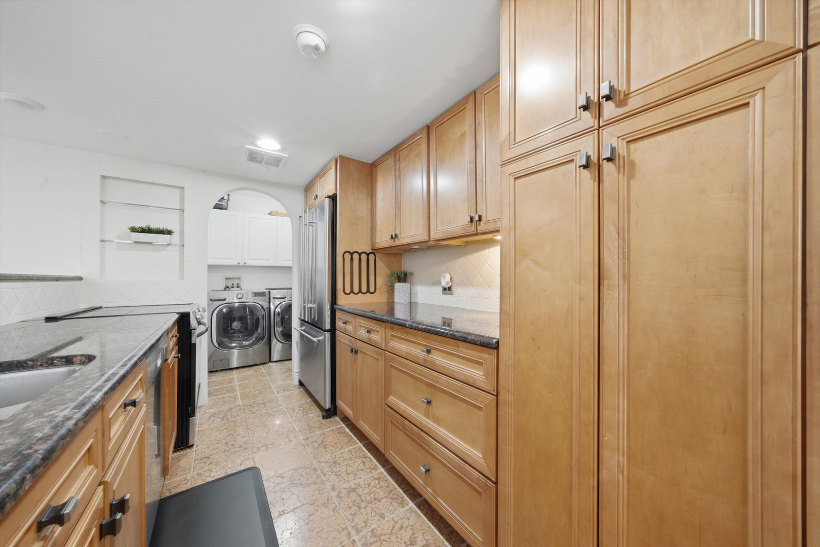 1169 S Plymouth Court Unit: 118