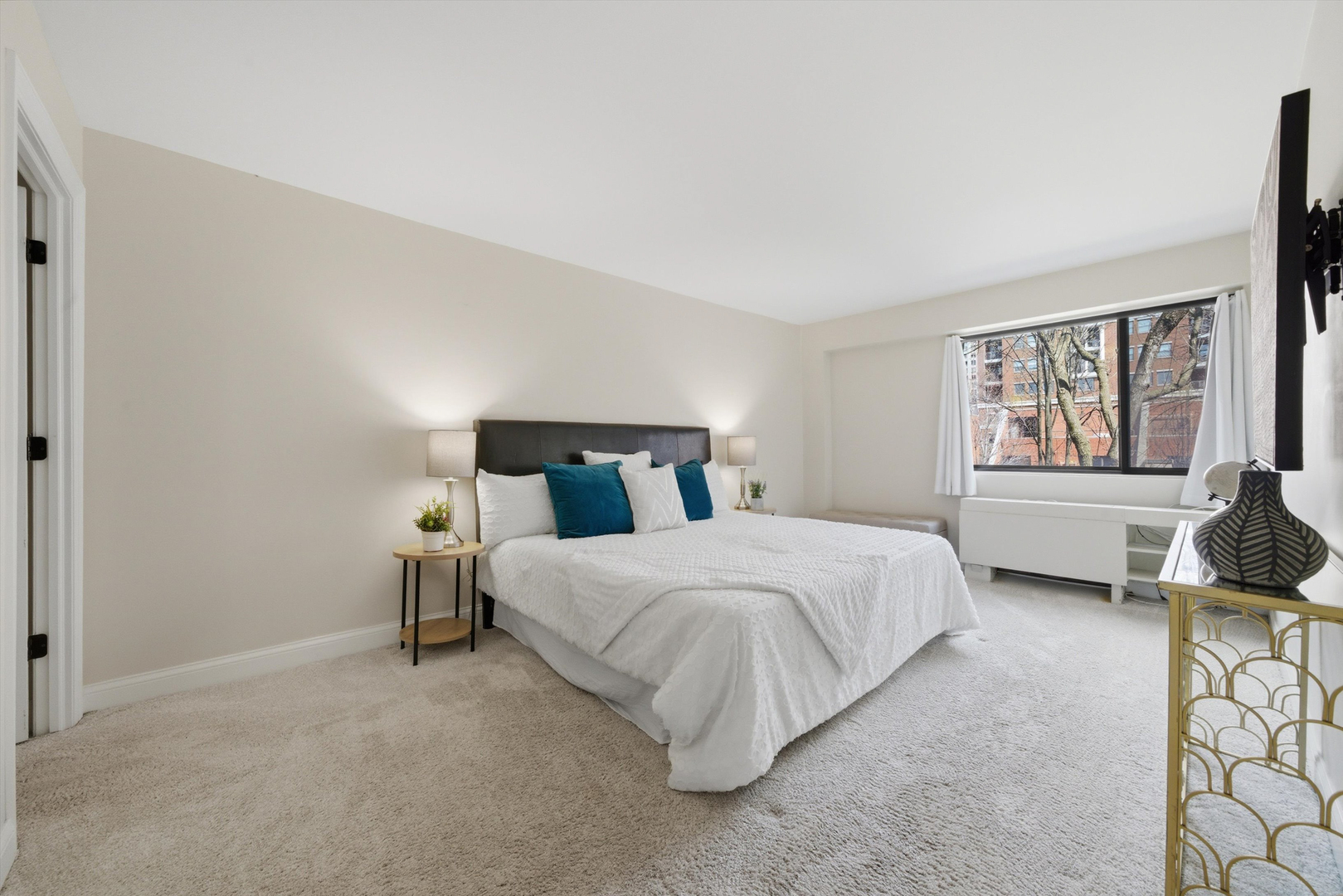 1169 S Plymouth Court Unit: 118