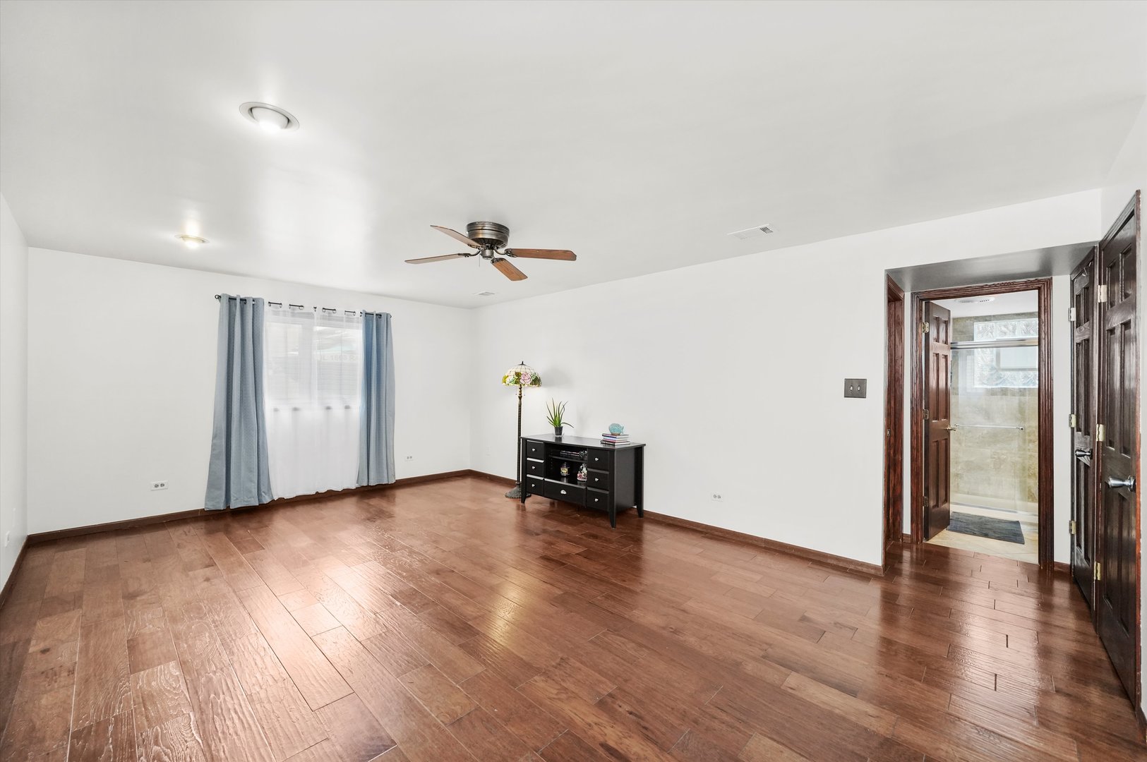 12820 S Blossom Drive