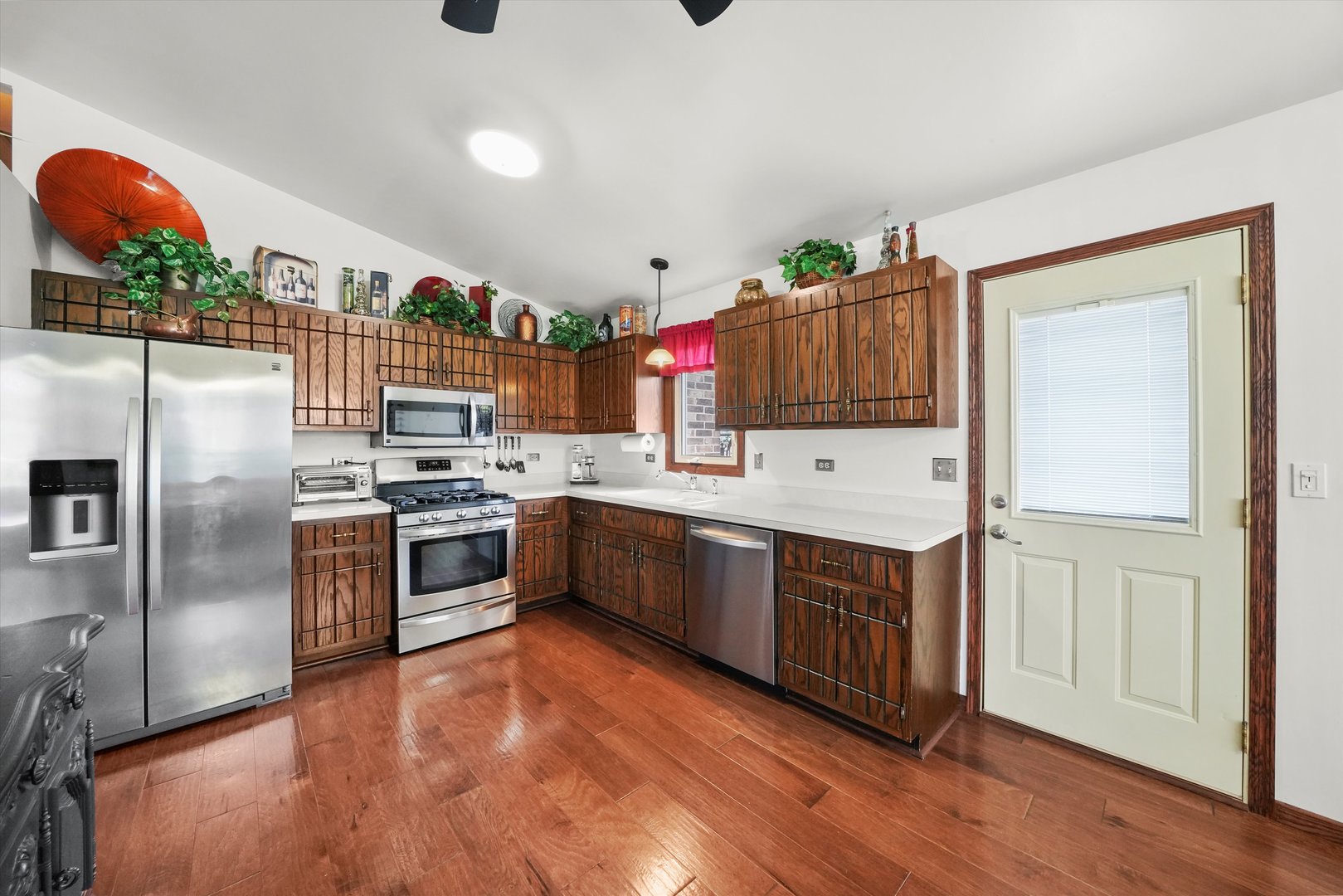 12820 S Blossom Drive