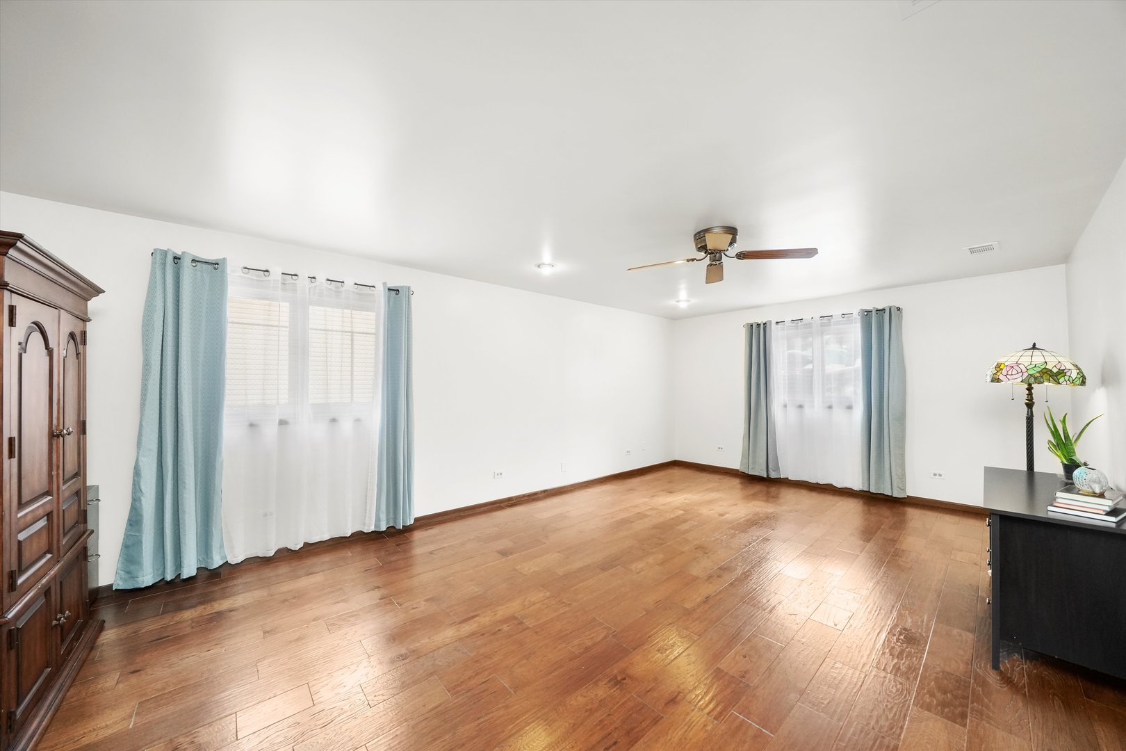 12820 S Blossom Drive